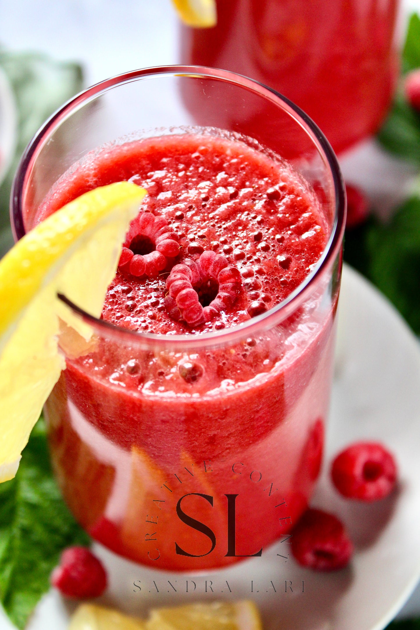 Raw Vegan Raspberry-Lemon Smoothie - Set 4 of 4