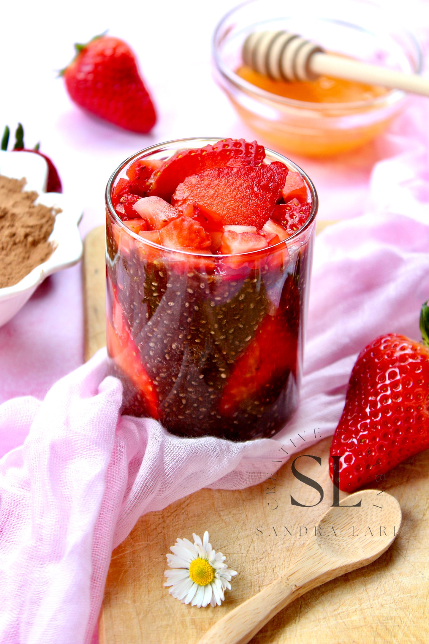 Raw Strawberry & Carob Chia Pudding - Set 2 of 3