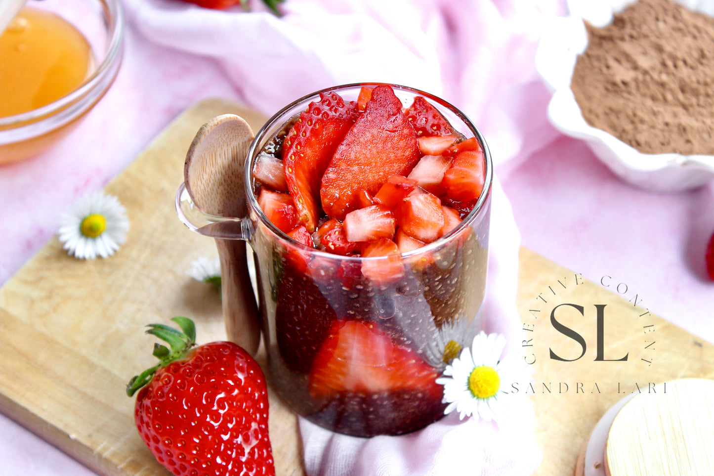 Raw Strawberry & Carob Chia Pudding - Set 2 of 3