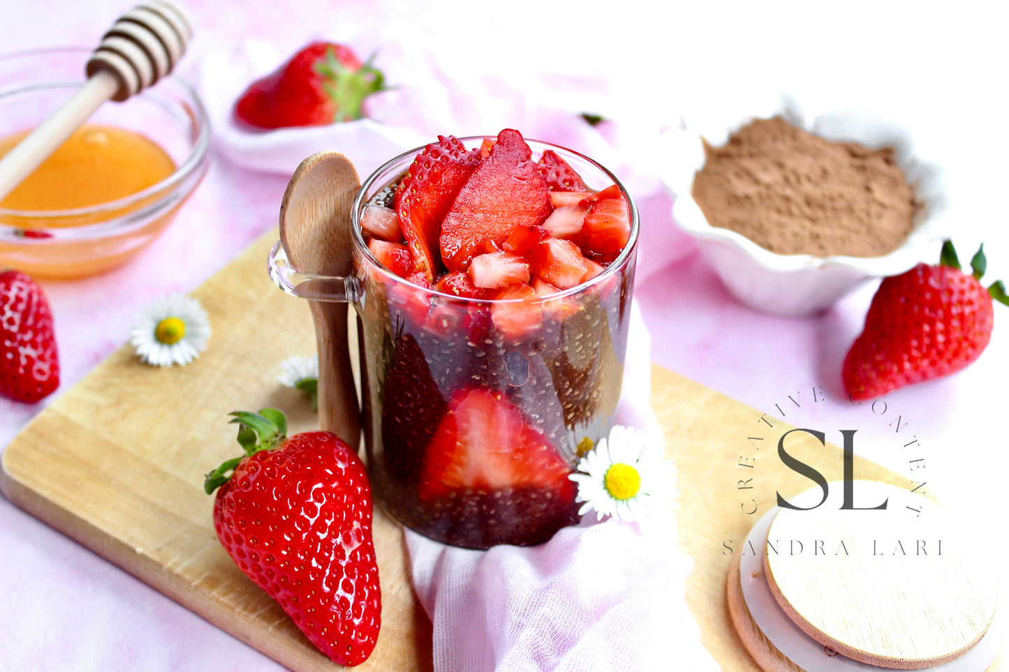Raw Strawberry & Carob Chia Pudding - Set 2 of 3
