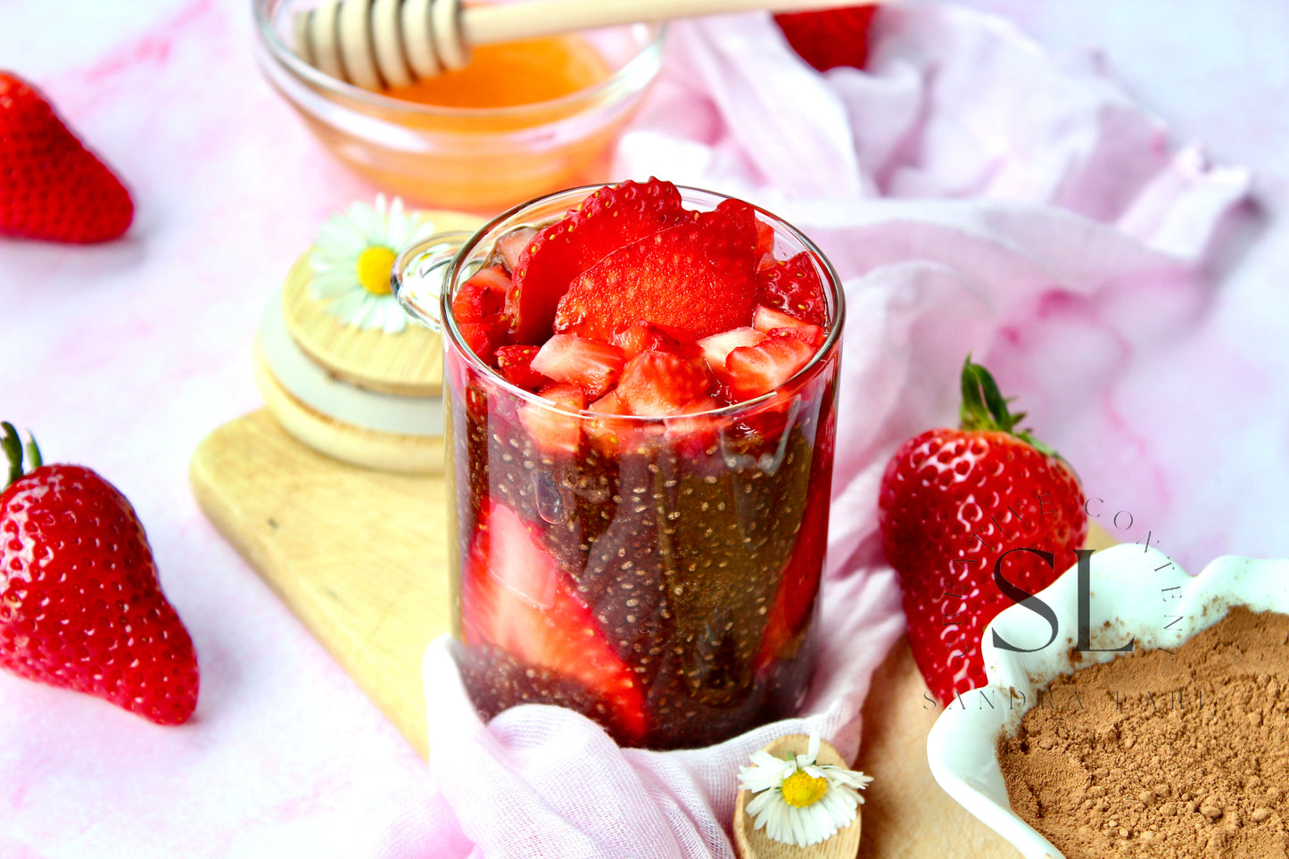 Raw Strawberry & Carob Chia Pudding - Set 2 of 3