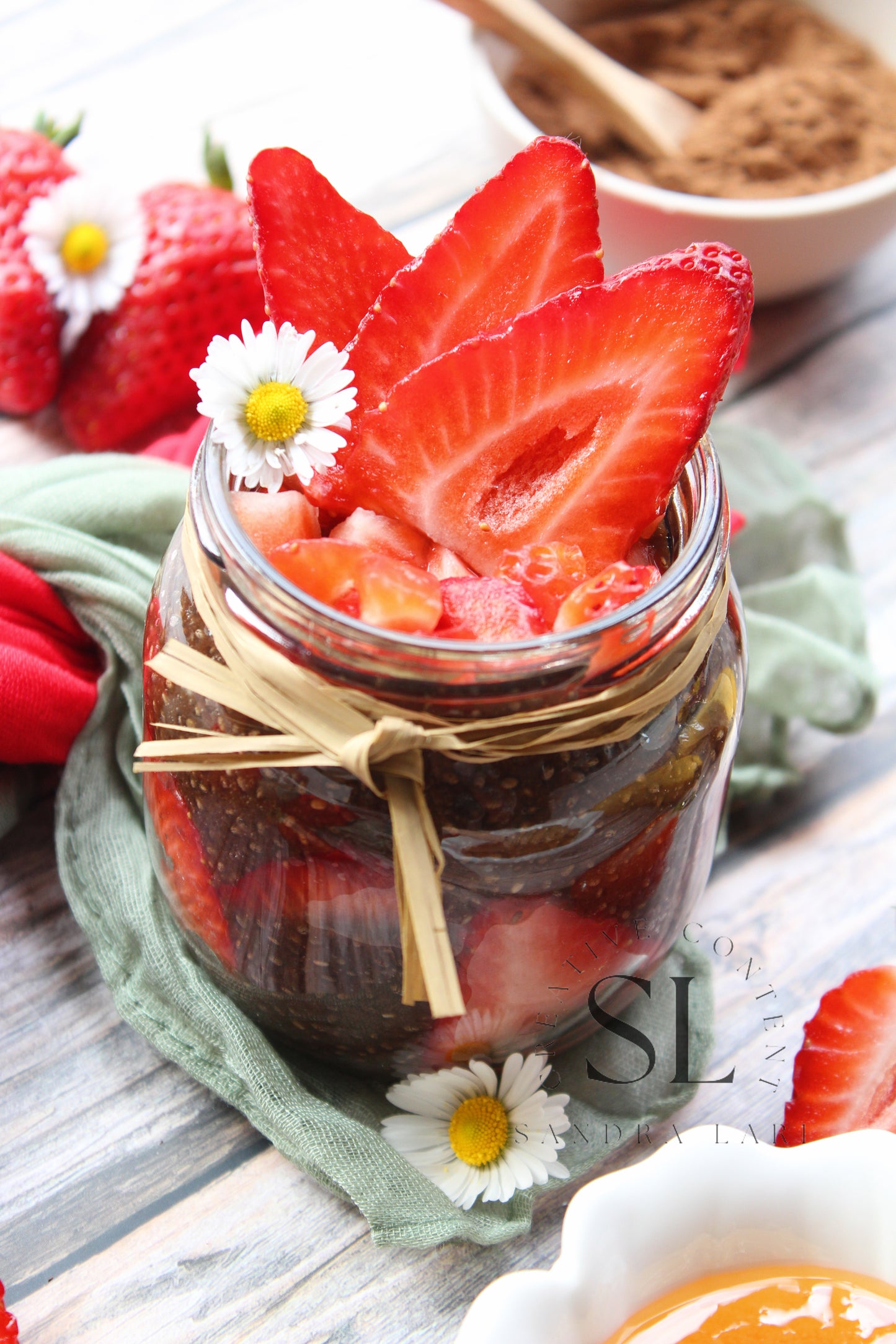 Raw Strawberry & Carob Chia Pudding - Set 3 of 3