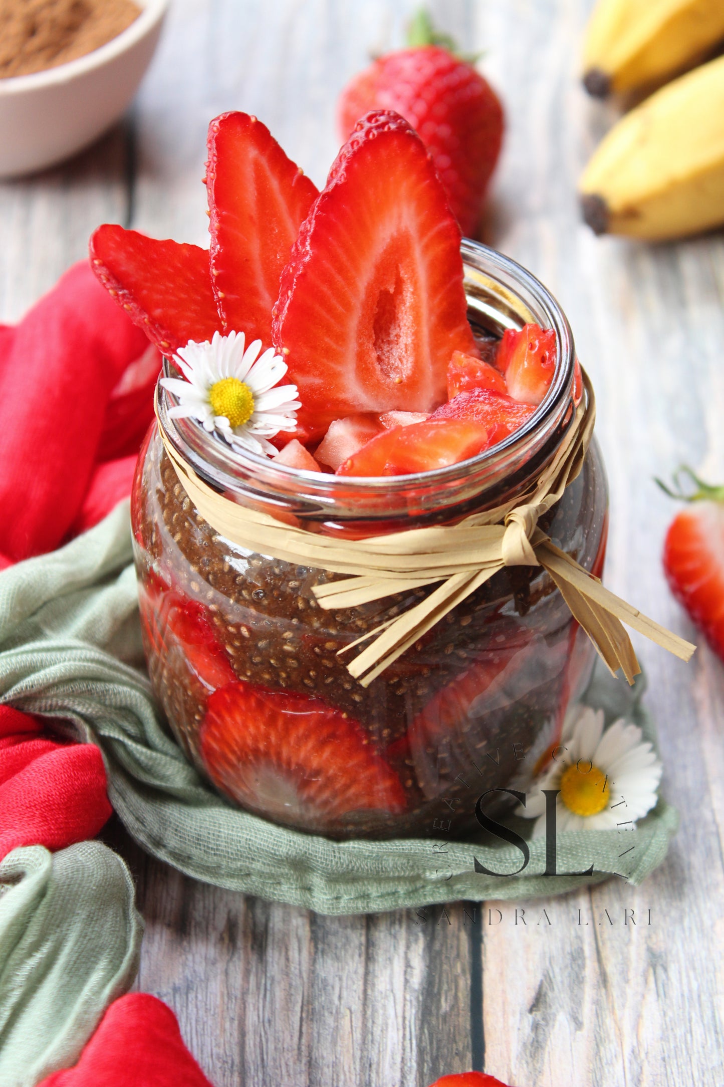 Raw Strawberry & Carob Chia Pudding - Set 3 of 3
