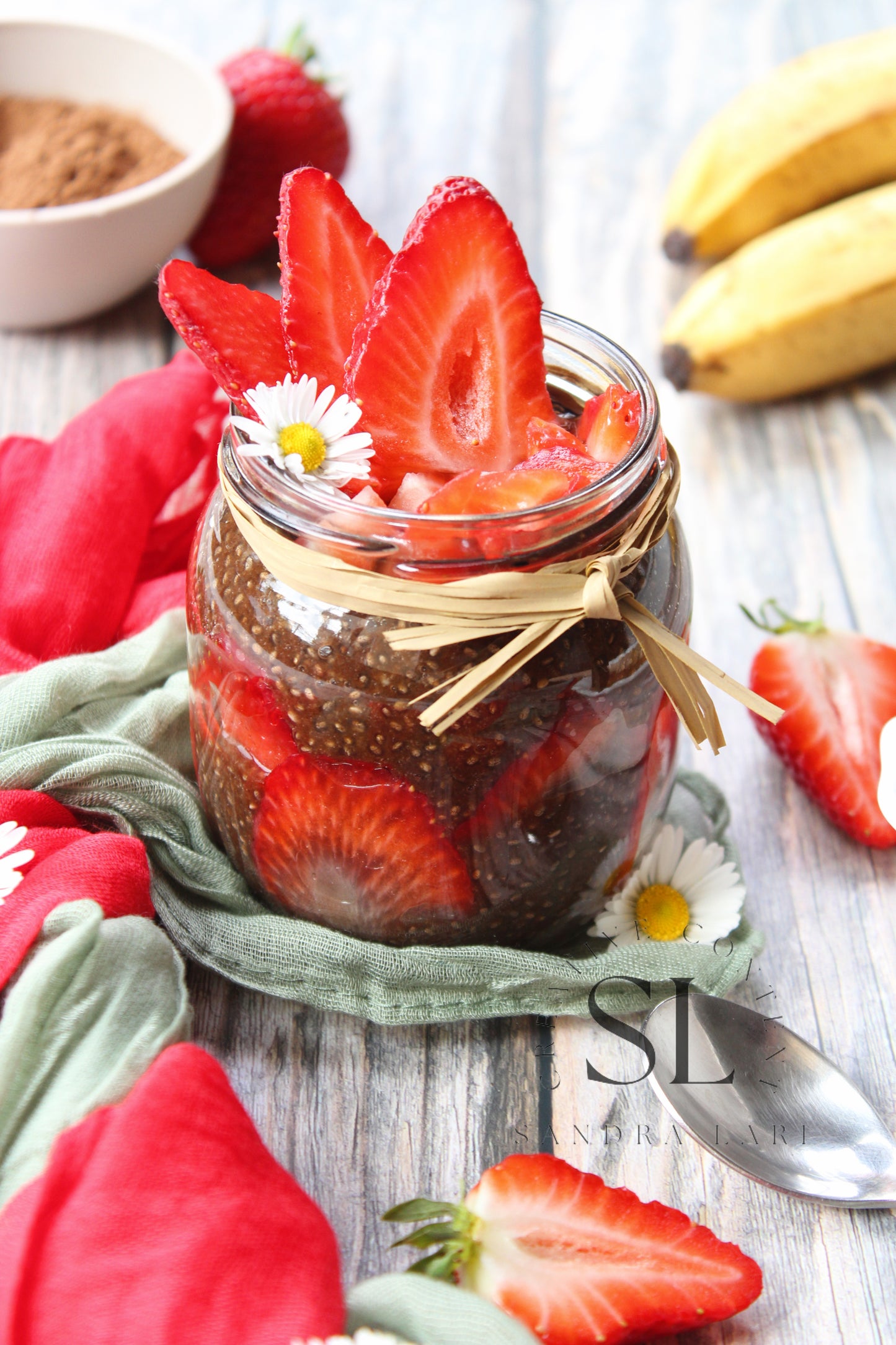 Raw Strawberry & Carob Chia Pudding - Set 3 of 3