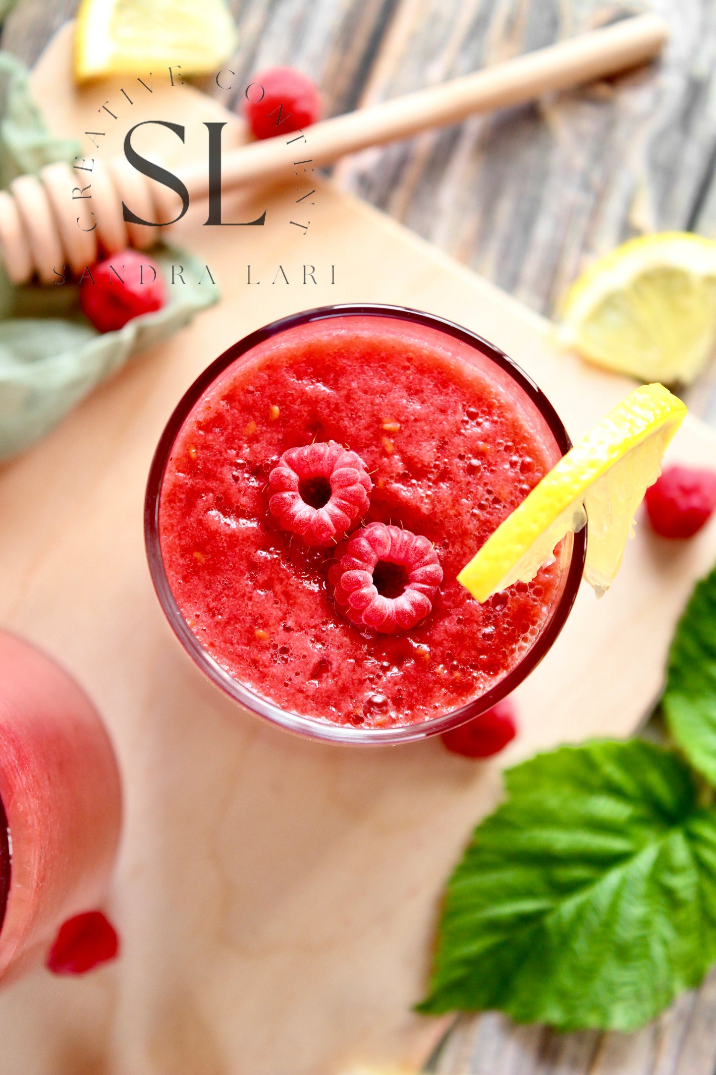 Raw Vegan Raspberry-Lemon Smoothie - Set 2 of 4