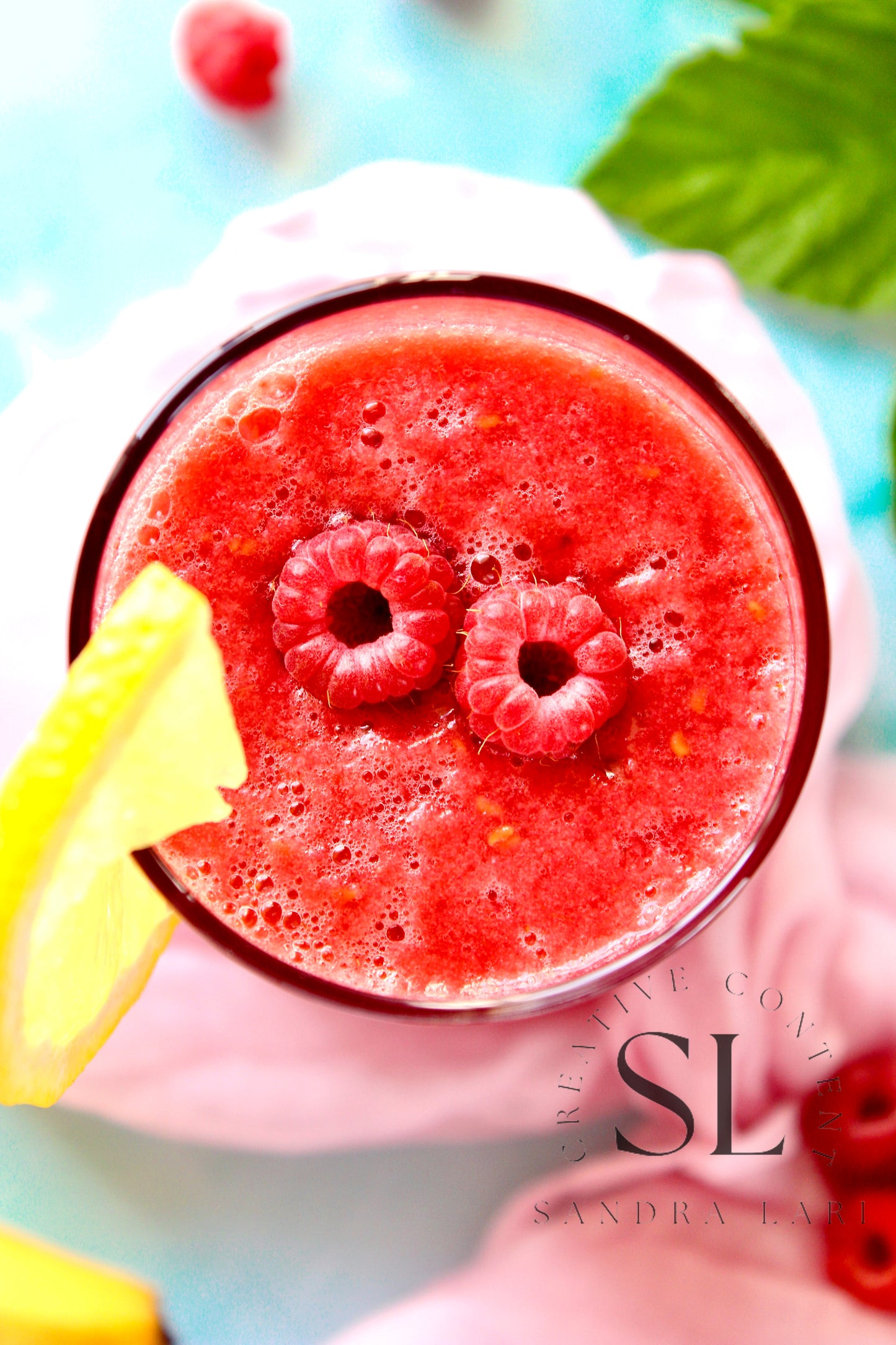 Raw Vegan Raspberry-Lemon Smoothie - Set 1 of 4