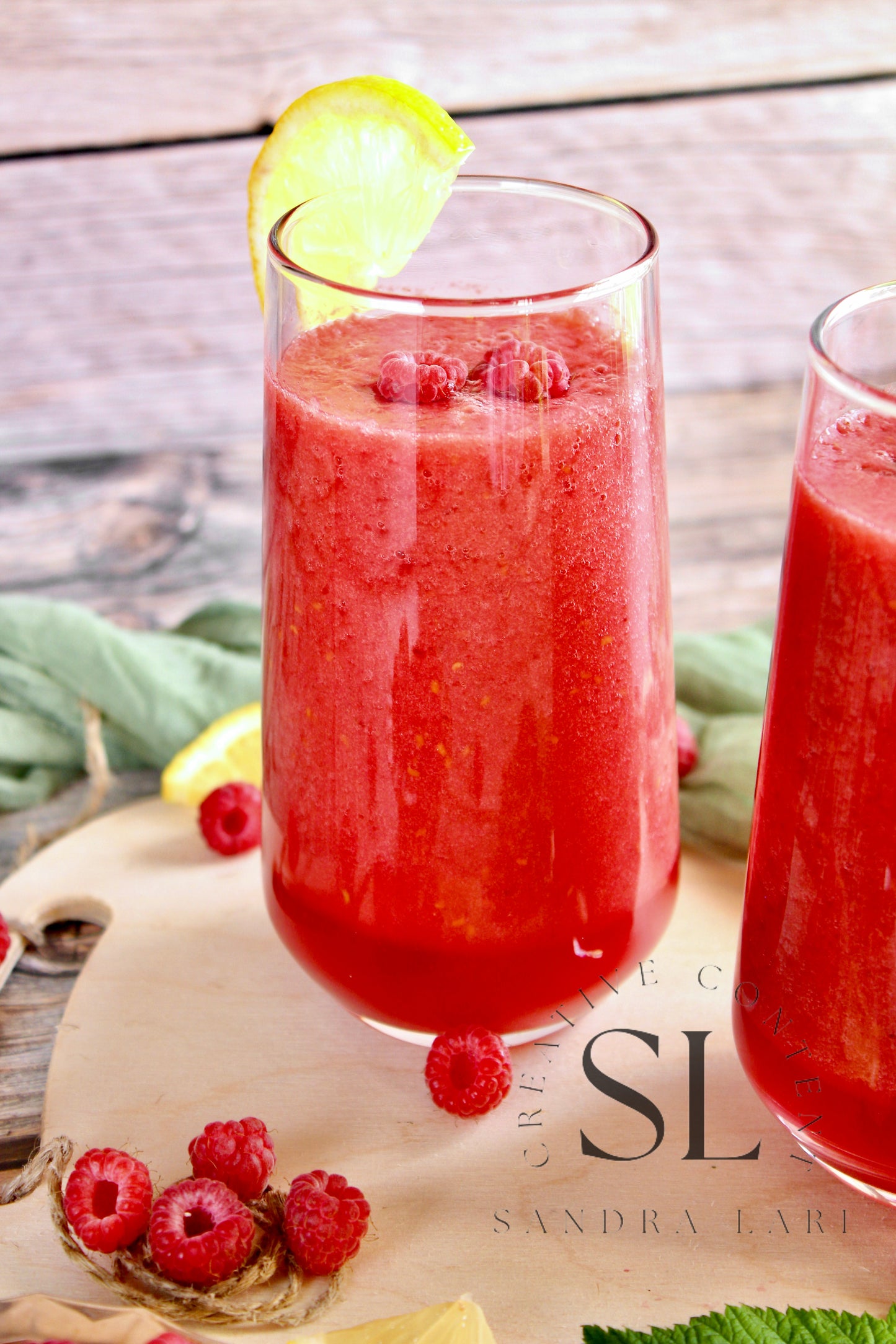 Raw Vegan Raspberry-Lemon Smoothie - Set 2 of 4