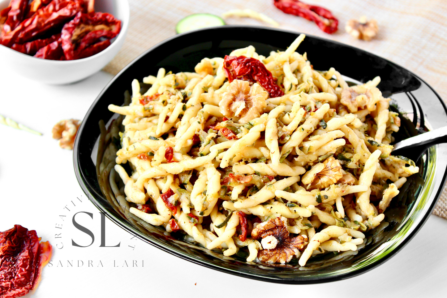 Vegan Pasta with Zucchine, Dry Tomatoes and Walnuts - Set 2 of 3