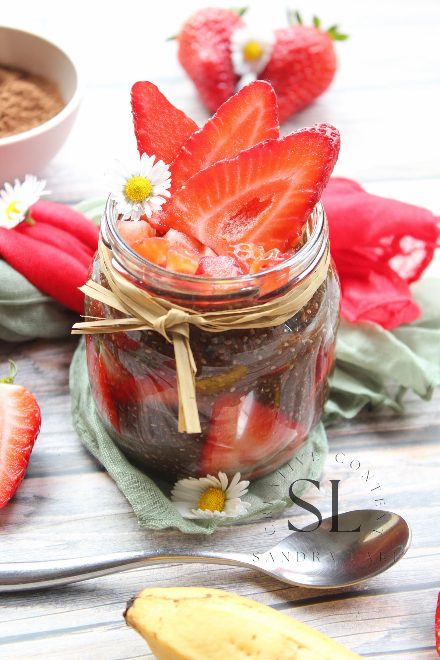 Raw Strawberry & Carob Chia Pudding - Set 3 of 3