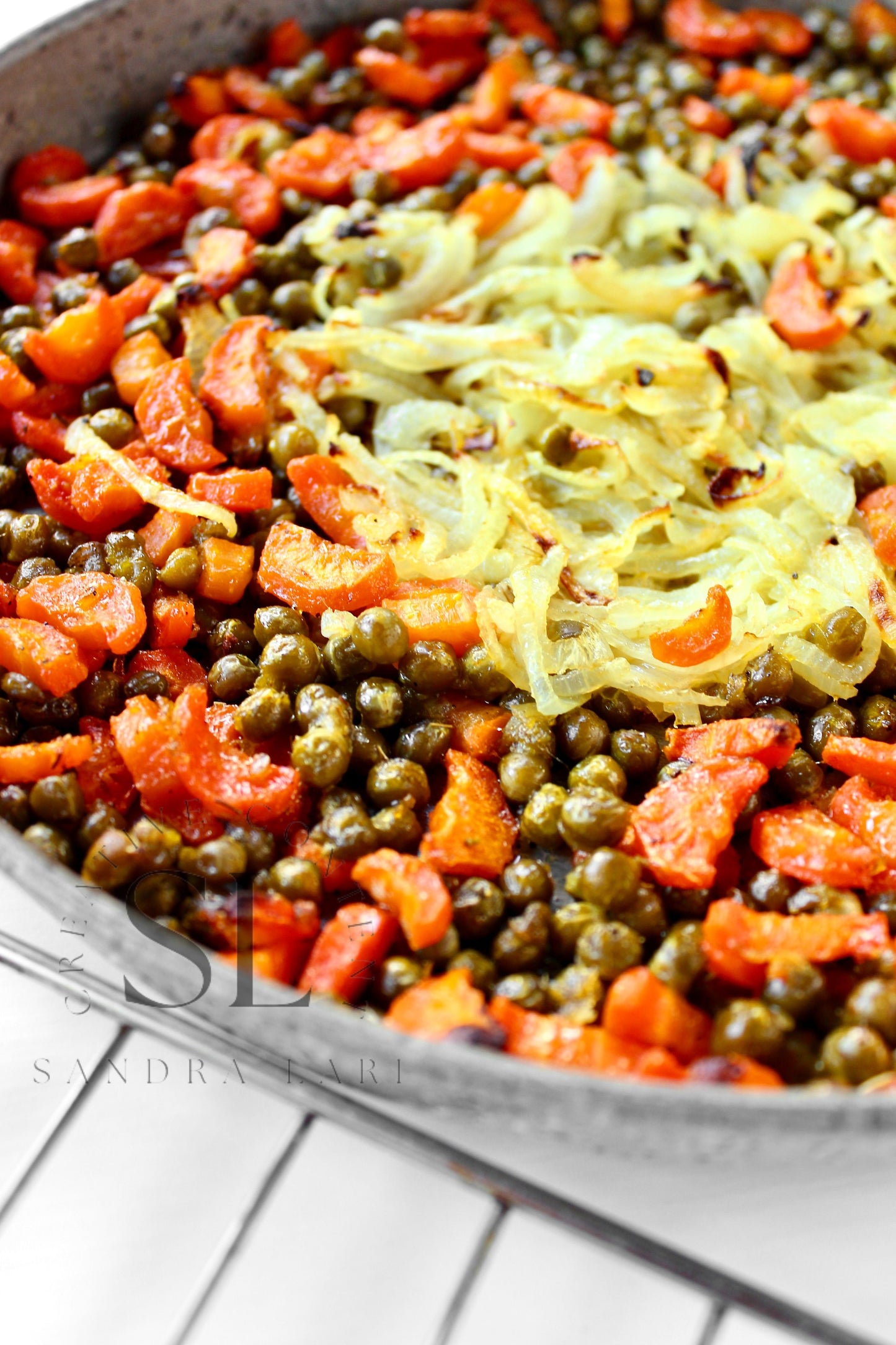 Vegan Roasted Veggies Quinoa Salad with Spinach - Set 3 of 3