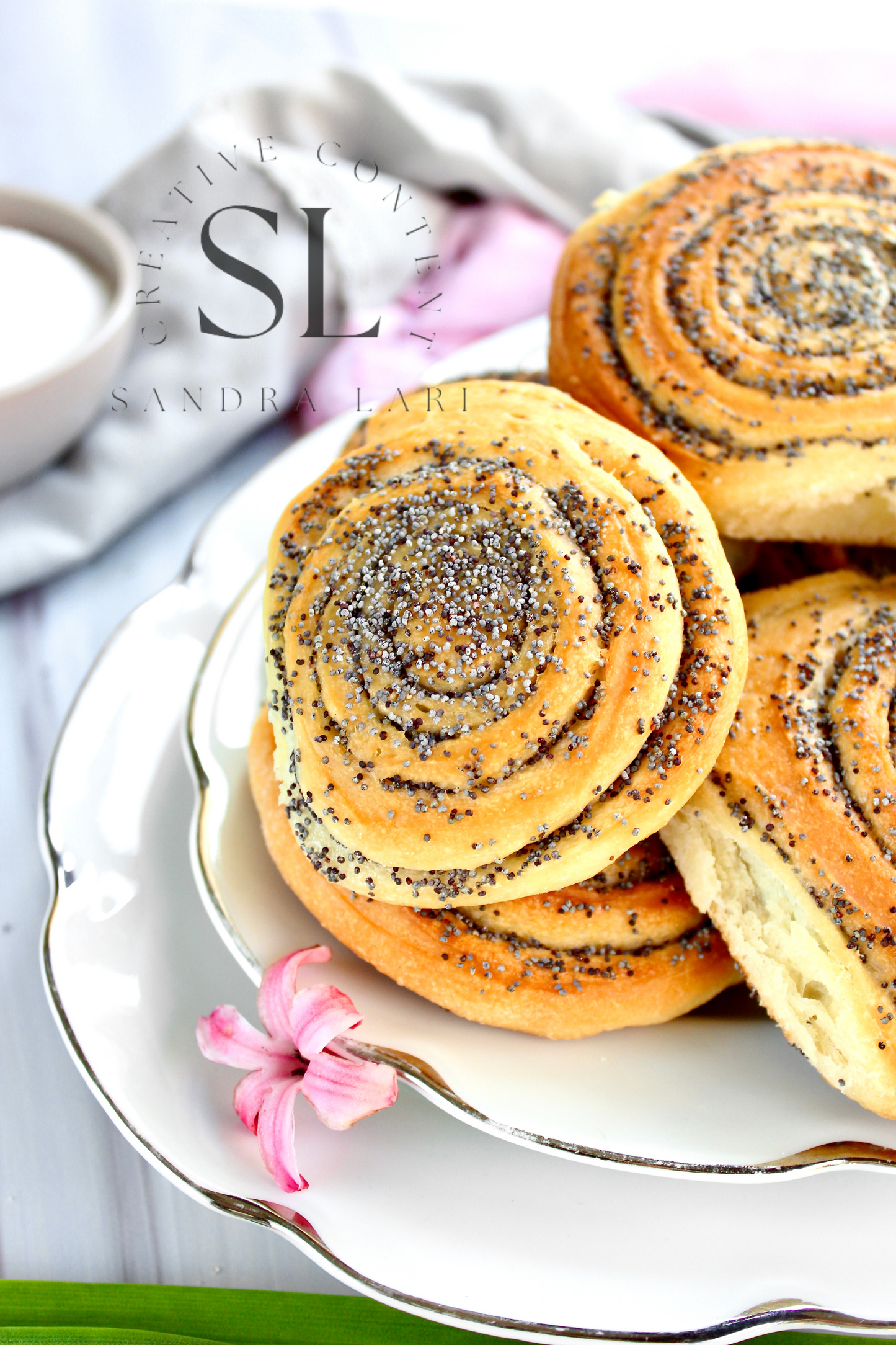 Poppy Seed Rolls with Mother Yeast - Set 3 of 3