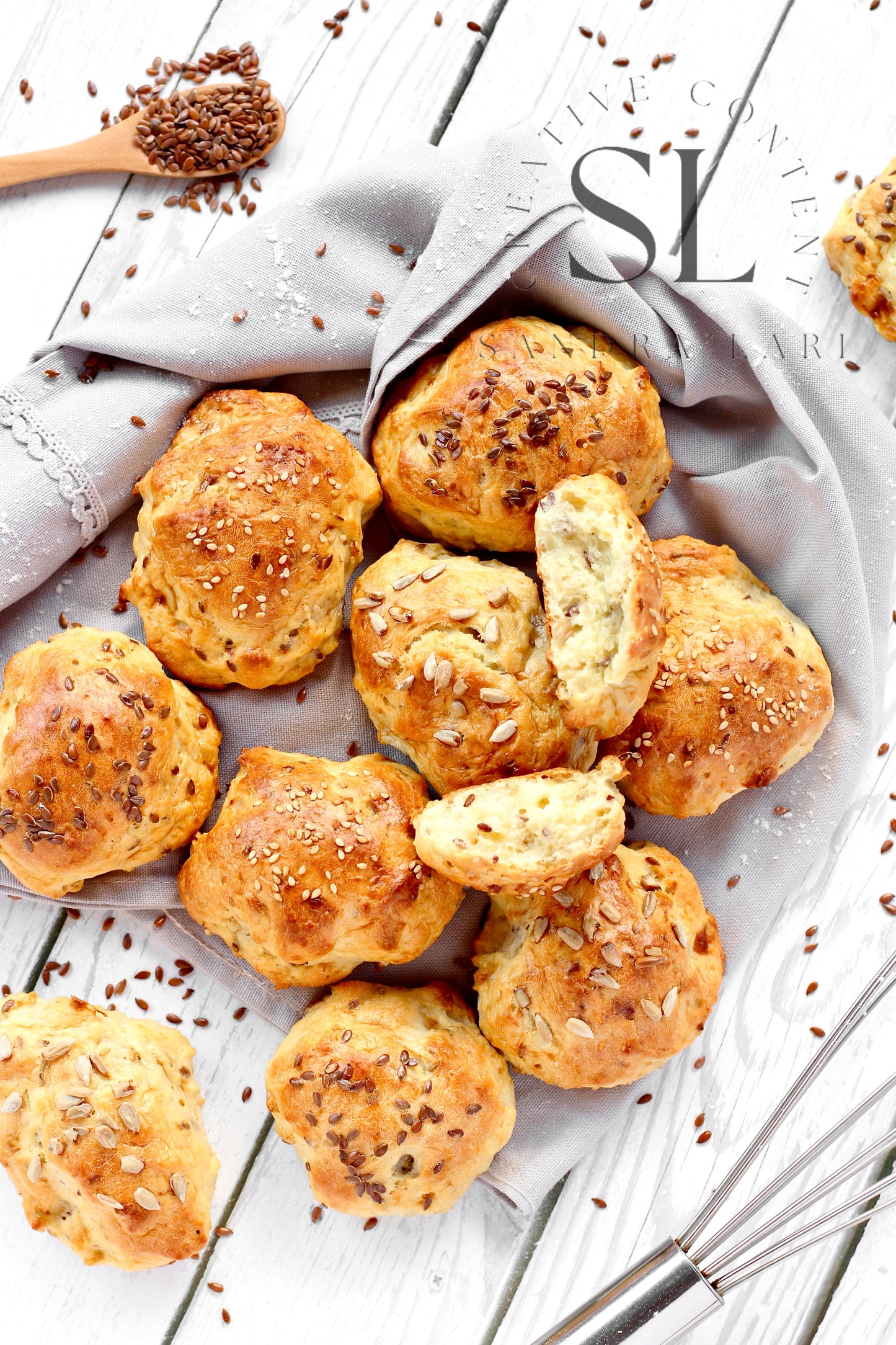 Rustic No Yeast Bread Mini Rolls - Set 1 of 4