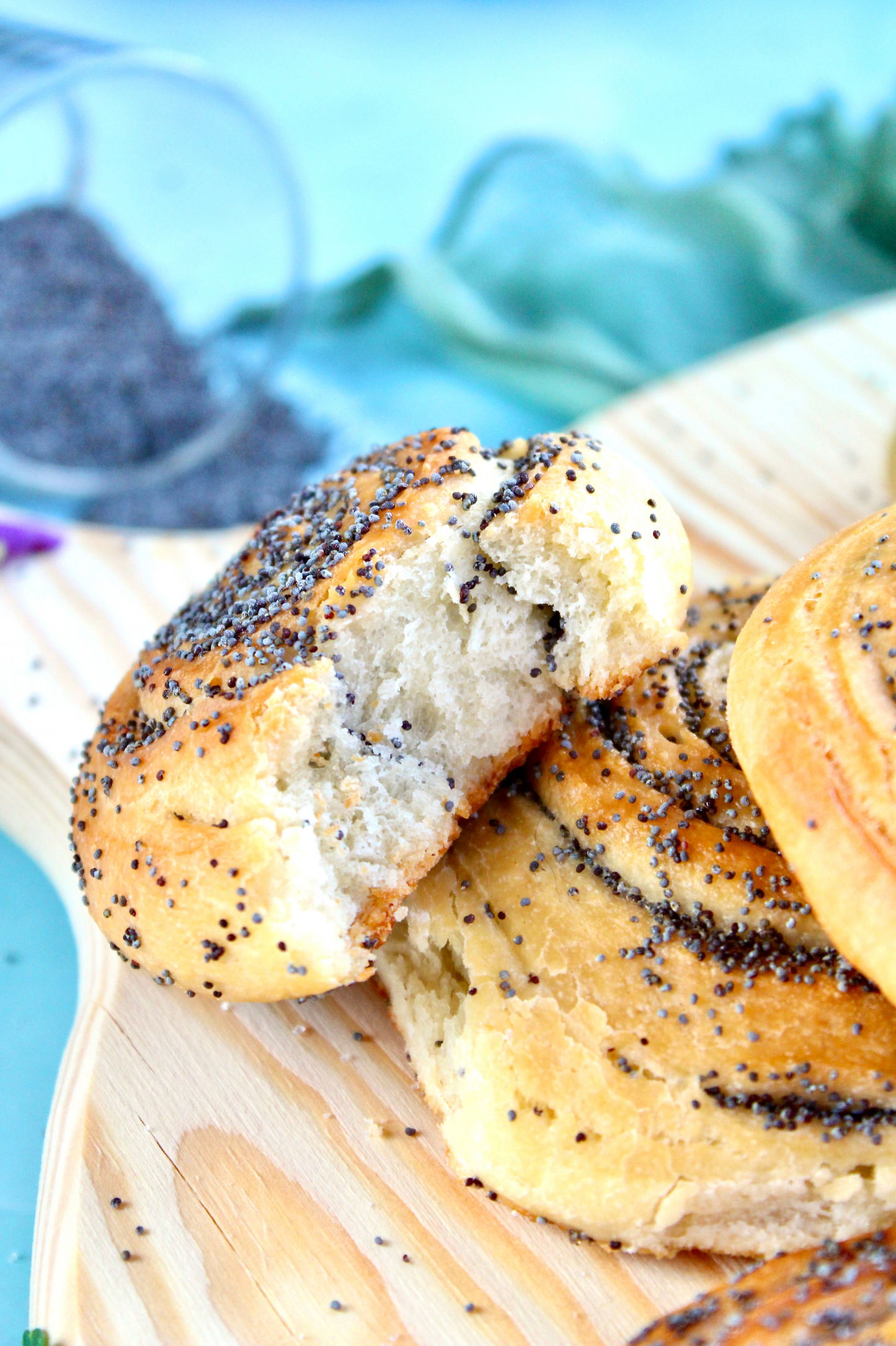 Poppy Seed Rolls with Mother Yeast - Set 1 of 3
