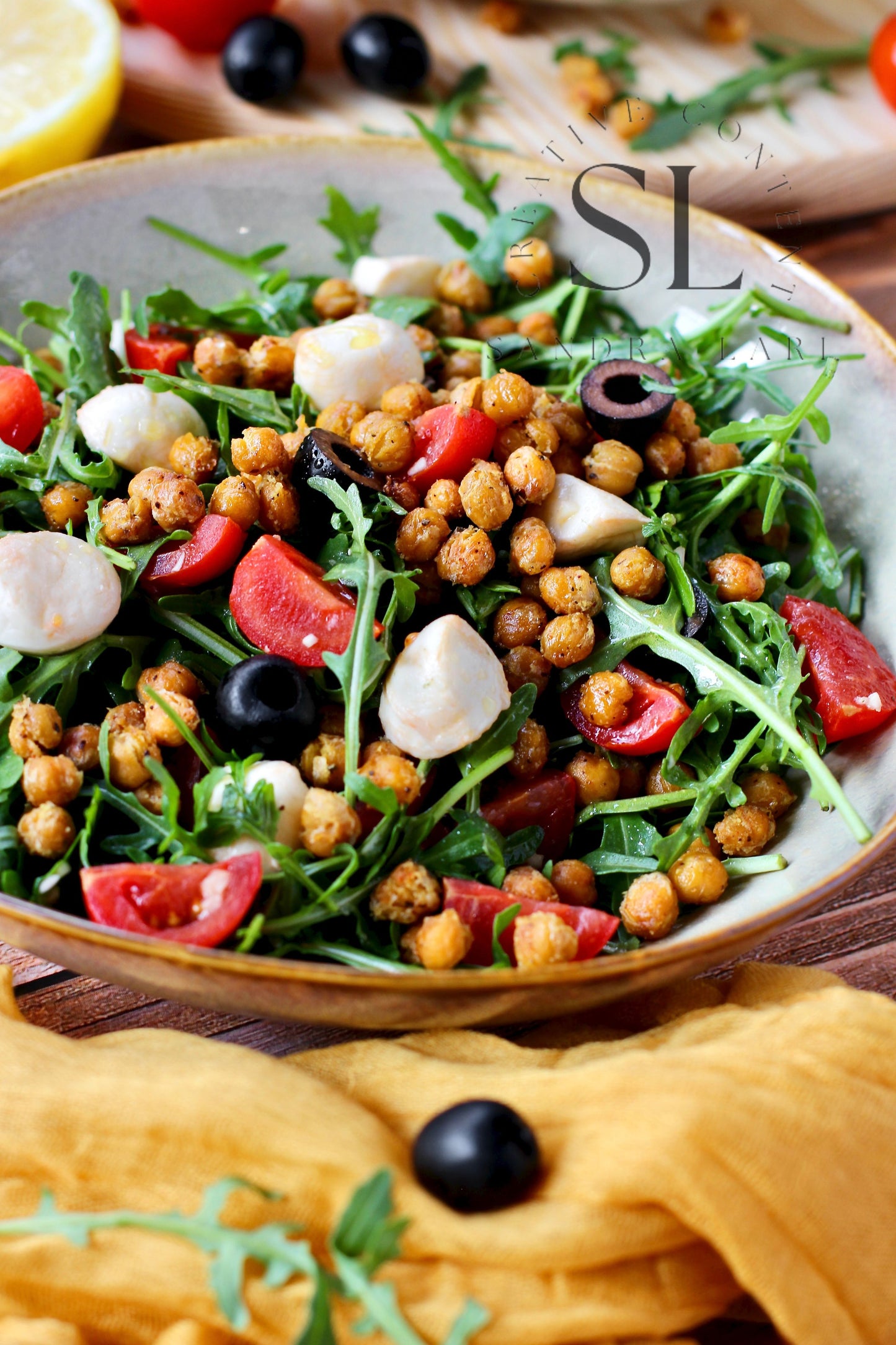 Caprese Arugula Salad with Roasted Chickpeas - Set 2 of 4