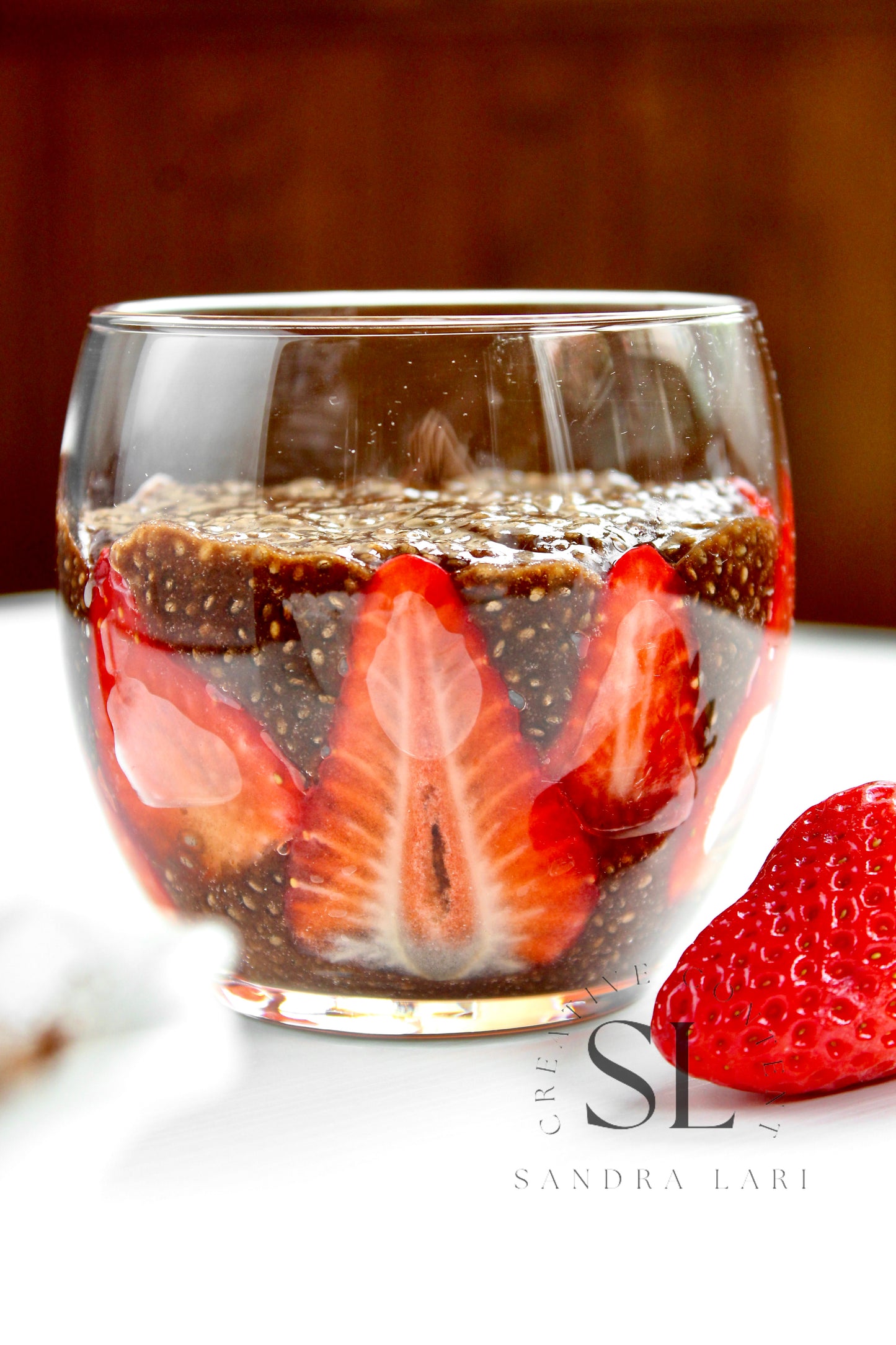 Raw Strawberry & Carob Chia Pudding - Set 2 of 3