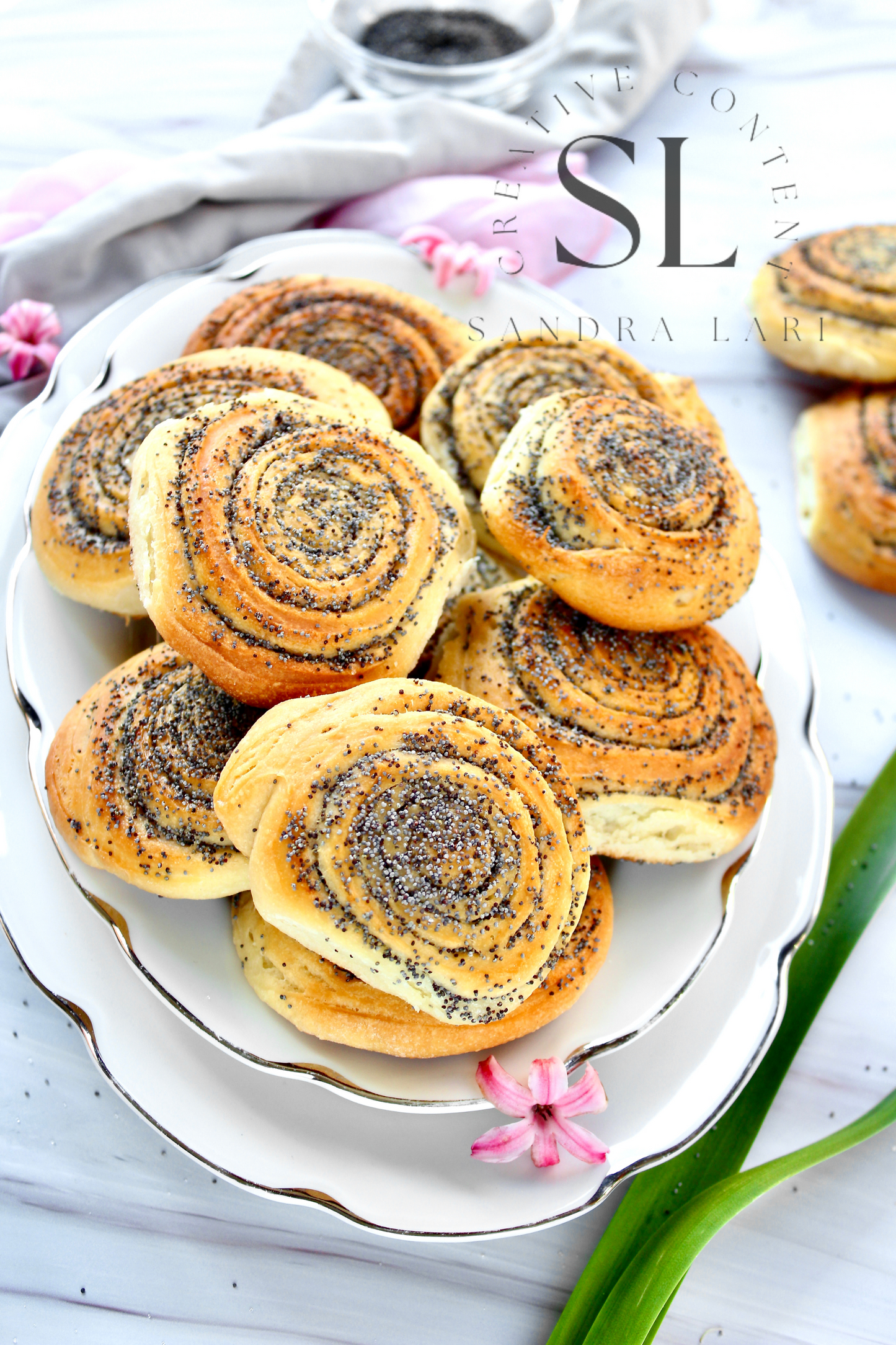 Poppy Seed Rolls with Mother Yeast - Set 3 of 3