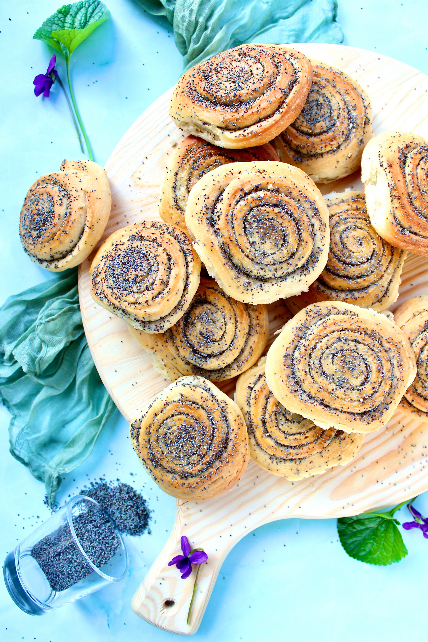 Poppy Seed Rolls with Mother Yeast - Set 1 of 3