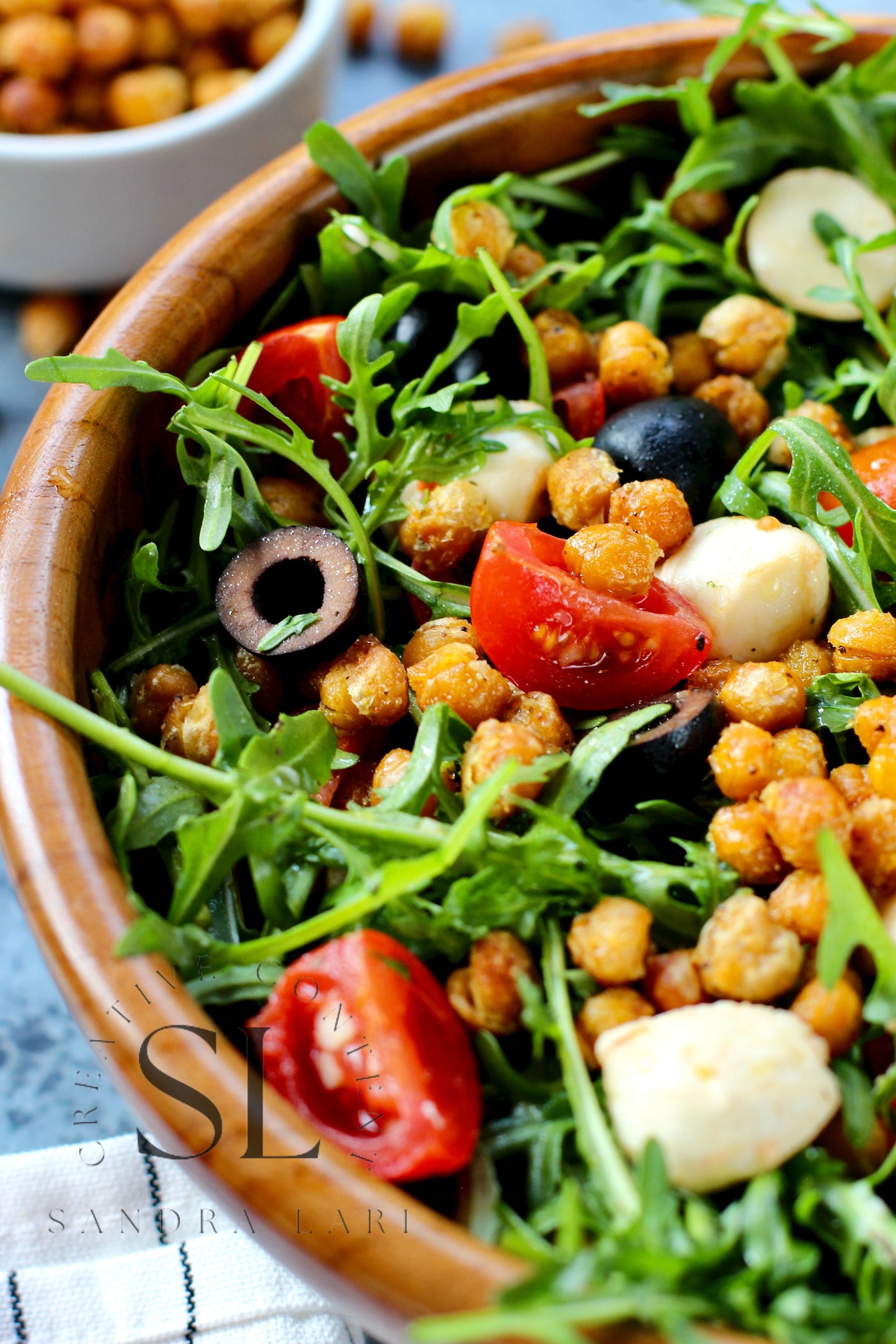 Caprese Arugula Salad with Roasted Chickpeas - Set 3 of 4