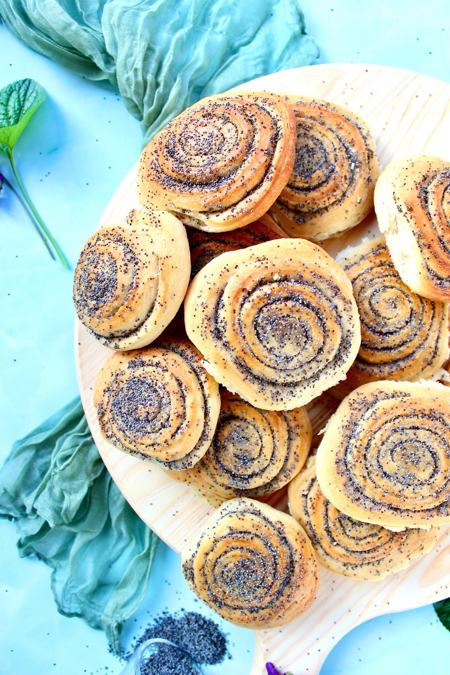 Poppy Seed Rolls with Mother Yeast - Set 1 of 3