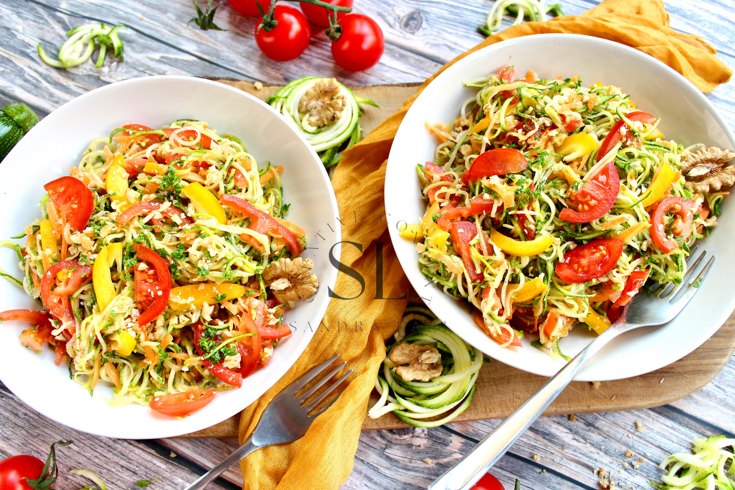 Raw Zucchini Spaghetti Salad - Set 1 of 3
