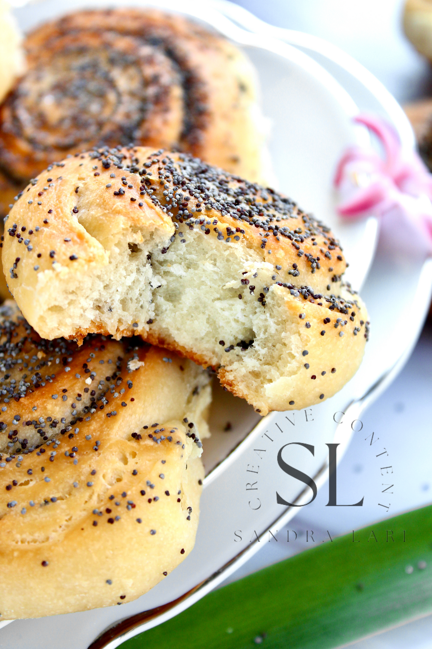 Poppy Seed Rolls with Mother Yeast - Set 3 of 3