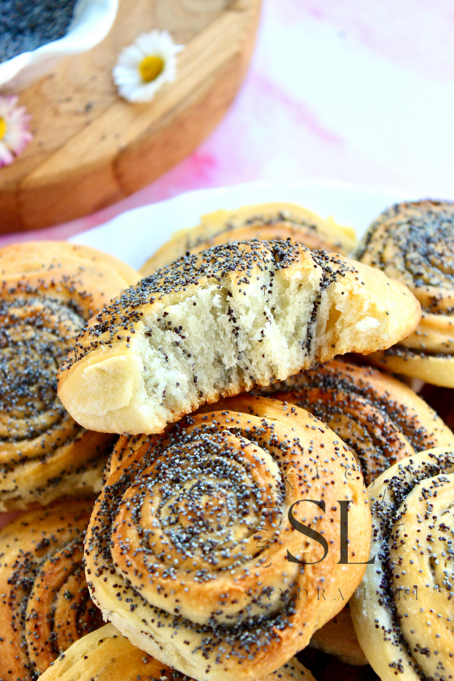 Poppy Seed Rolls with Mother Yeast - Set 2 of 3