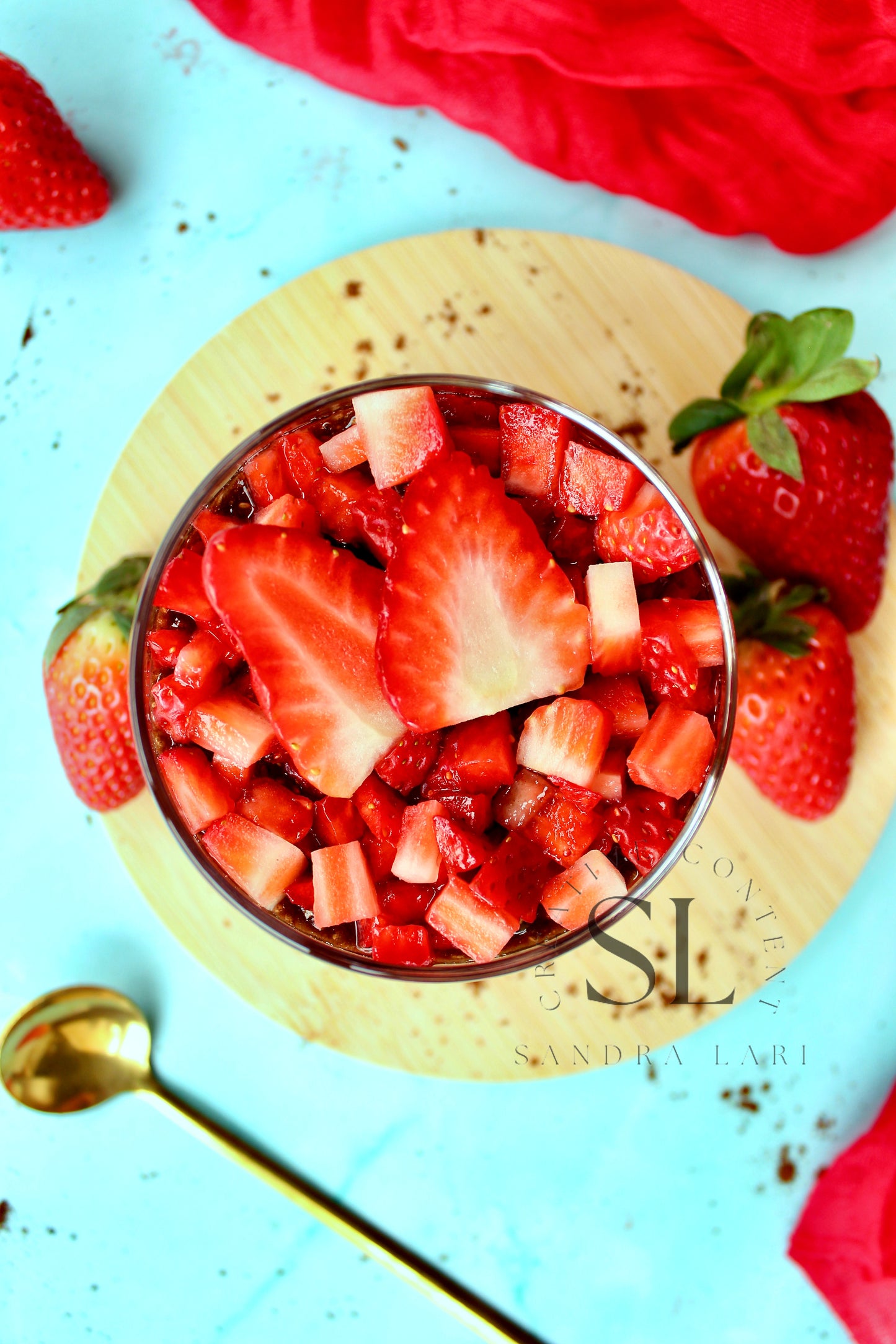Raw Strawberry & Carob Chia Pudding - Set 1 of 3