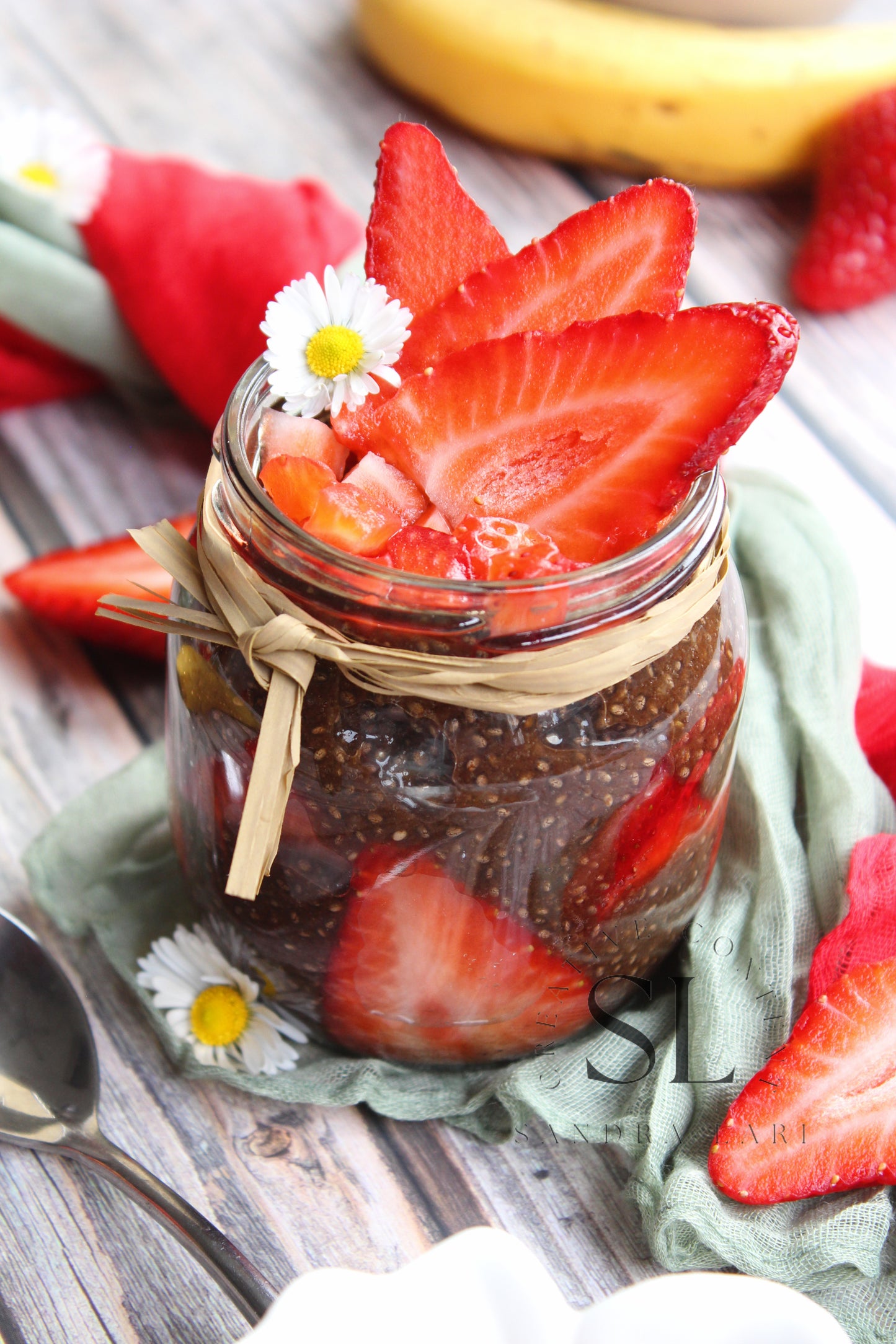 Raw Strawberry & Carob Chia Pudding - Set 3 of 3