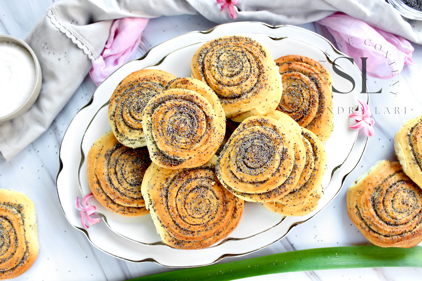 Poppy Seed Rolls with Mother Yeast - Set 3 of 3