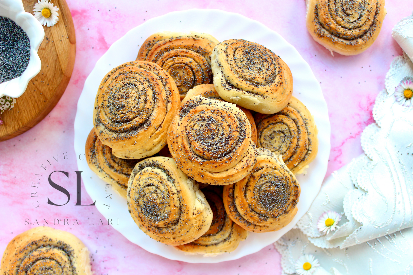 Poppy Seed Rolls with Mother Yeast - Set 2 of 3