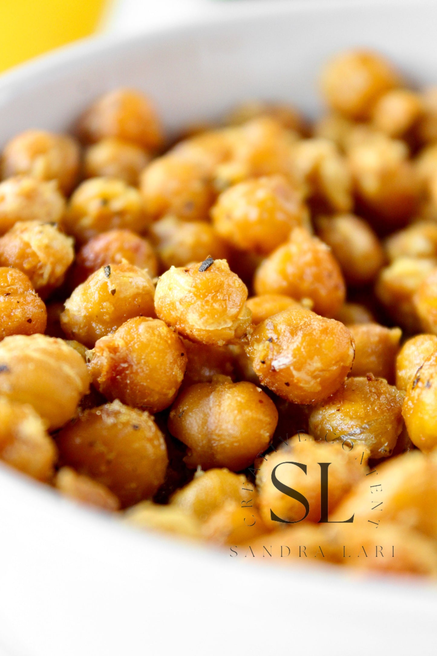 Caprese Arugula Salad with Roasted Chickpeas - Set 4 of 4