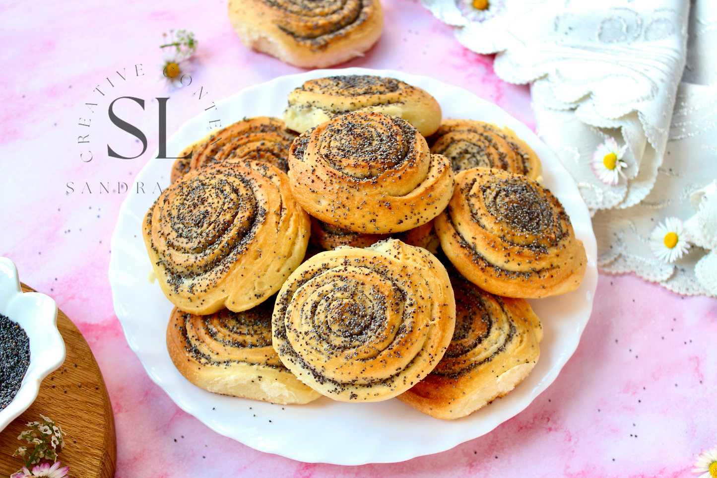 Poppy Seed Rolls with Mother Yeast - Set 2 of 3