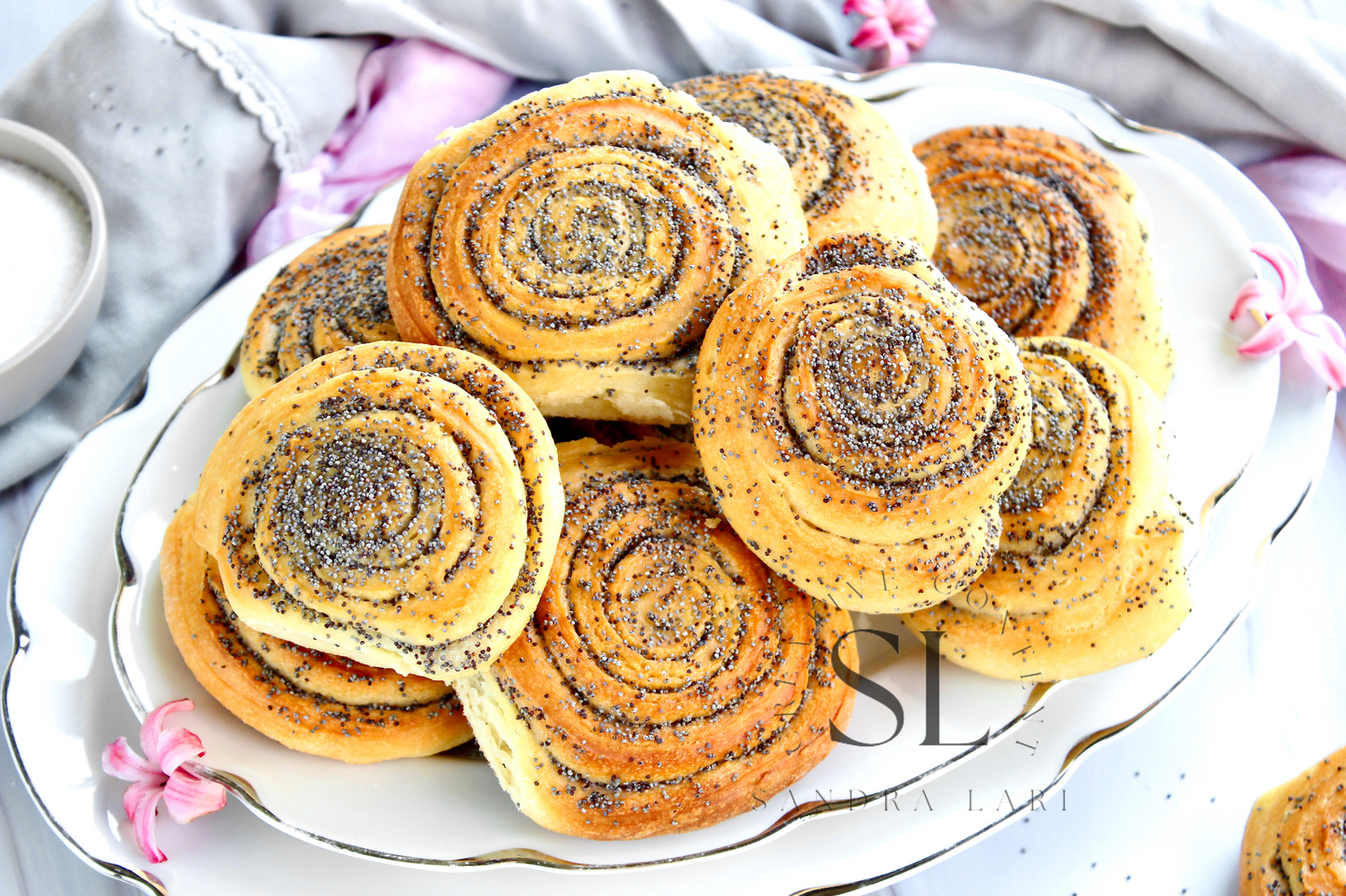 Poppy Seed Rolls with Mother Yeast - Set 3 of 3