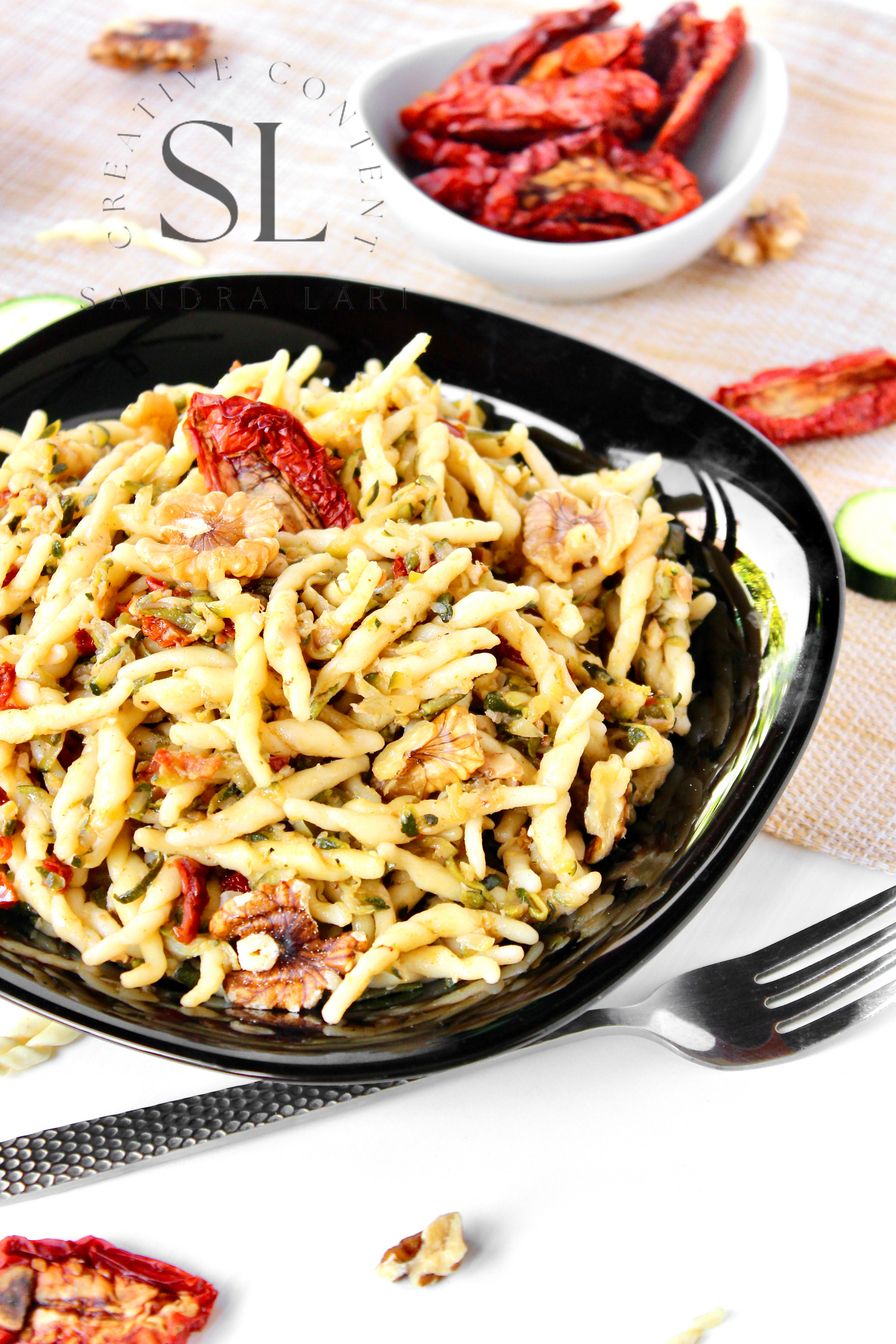 Vegan Pasta with Zucchine, Dry Tomatoes and Walnuts - Set 2 of 3