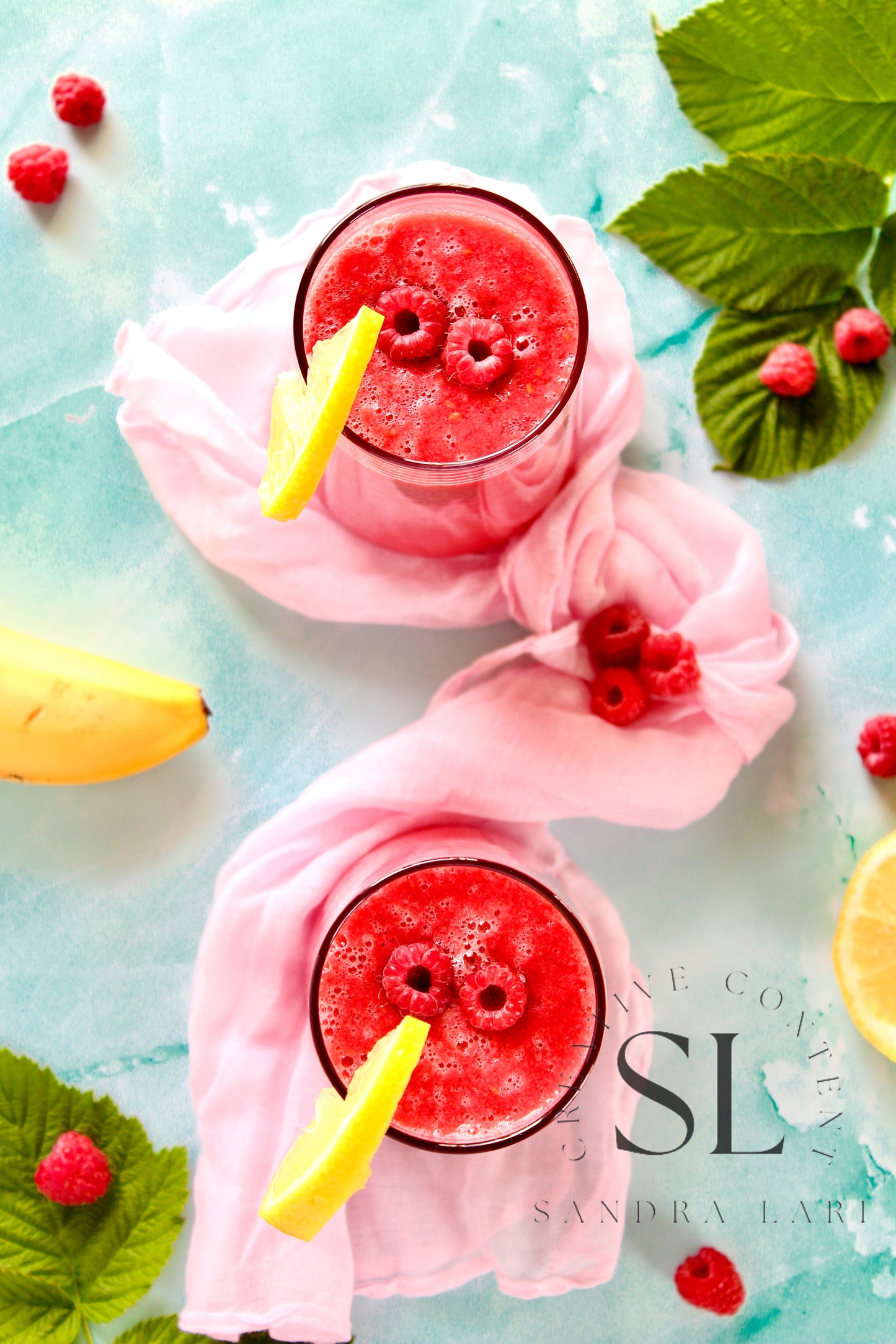 Raw Vegan Raspberry-Lemon Smoothie - Set 1 of 4