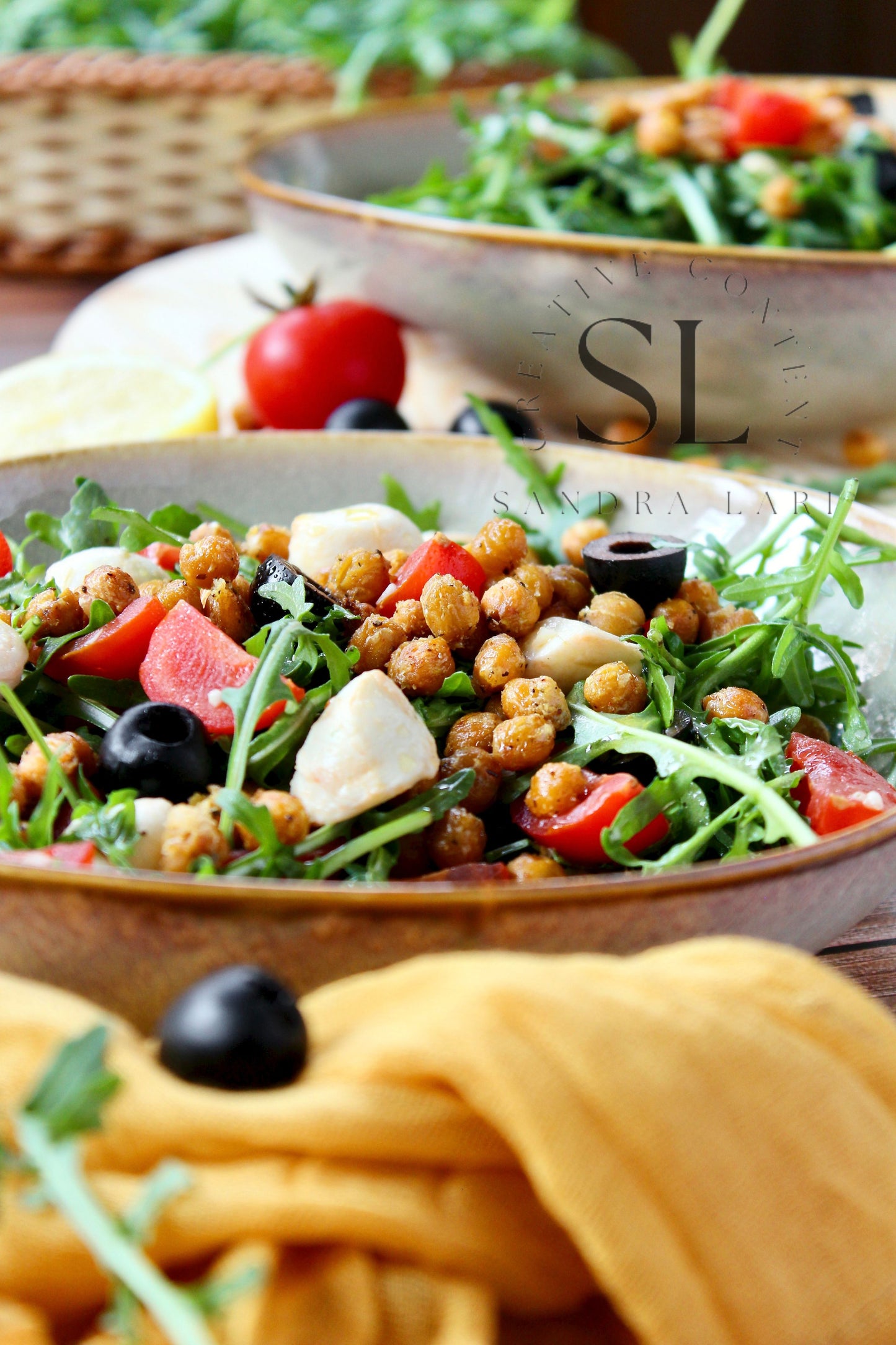 Caprese Arugula Salad with Roasted Chickpeas - Set 2 of 4