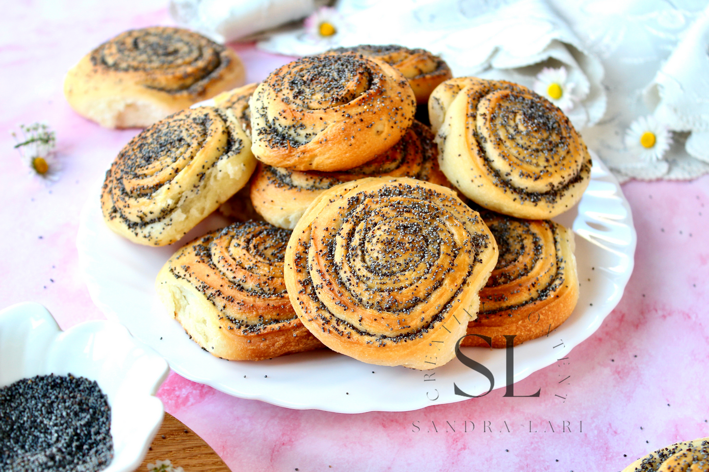 Poppy Seed Rolls with Mother Yeast - Set 2 of 3