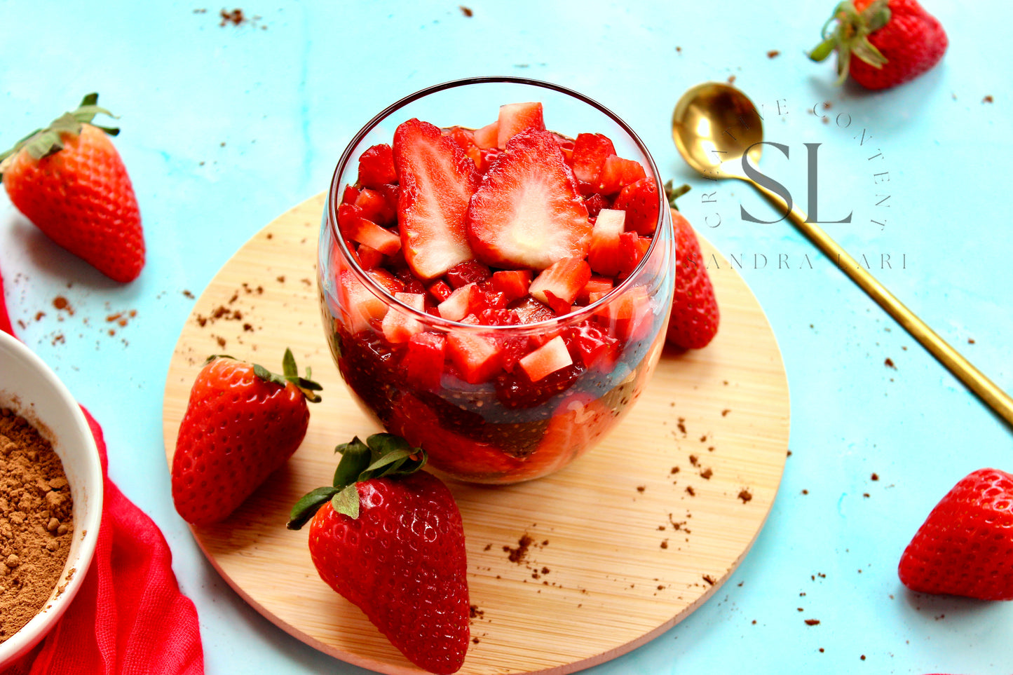 Raw Strawberry & Carob Chia Pudding - Set 1 of 3