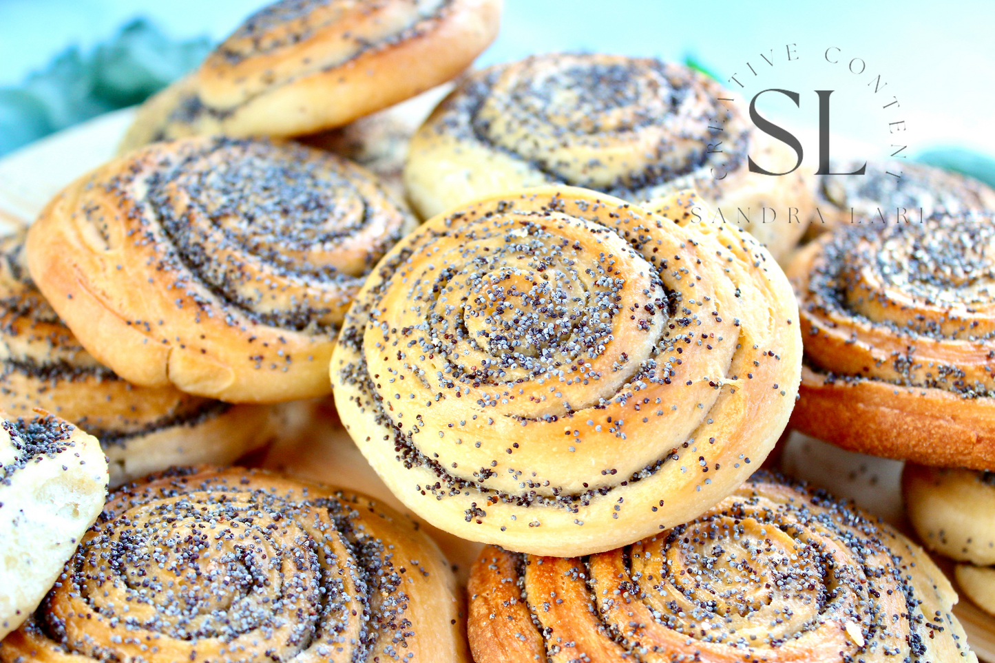Poppy Seed Rolls with Mother Yeast - Set 1 of 3