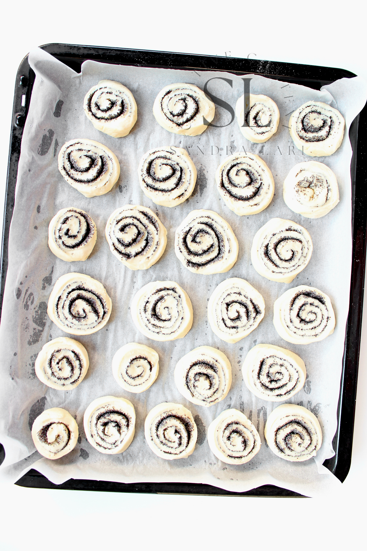 Poppy Seed Rolls with Mother Yeast - Set 2 of 3