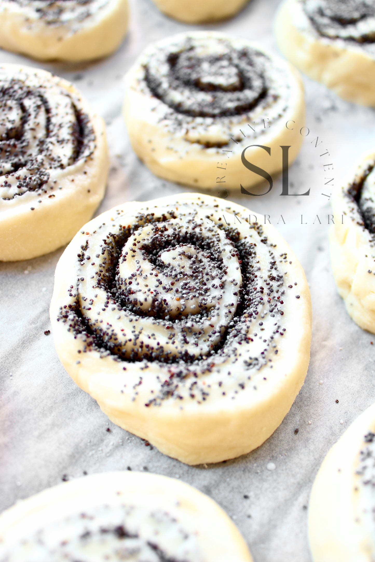 Poppy Seed Rolls with Mother Yeast - Set 2 of 3