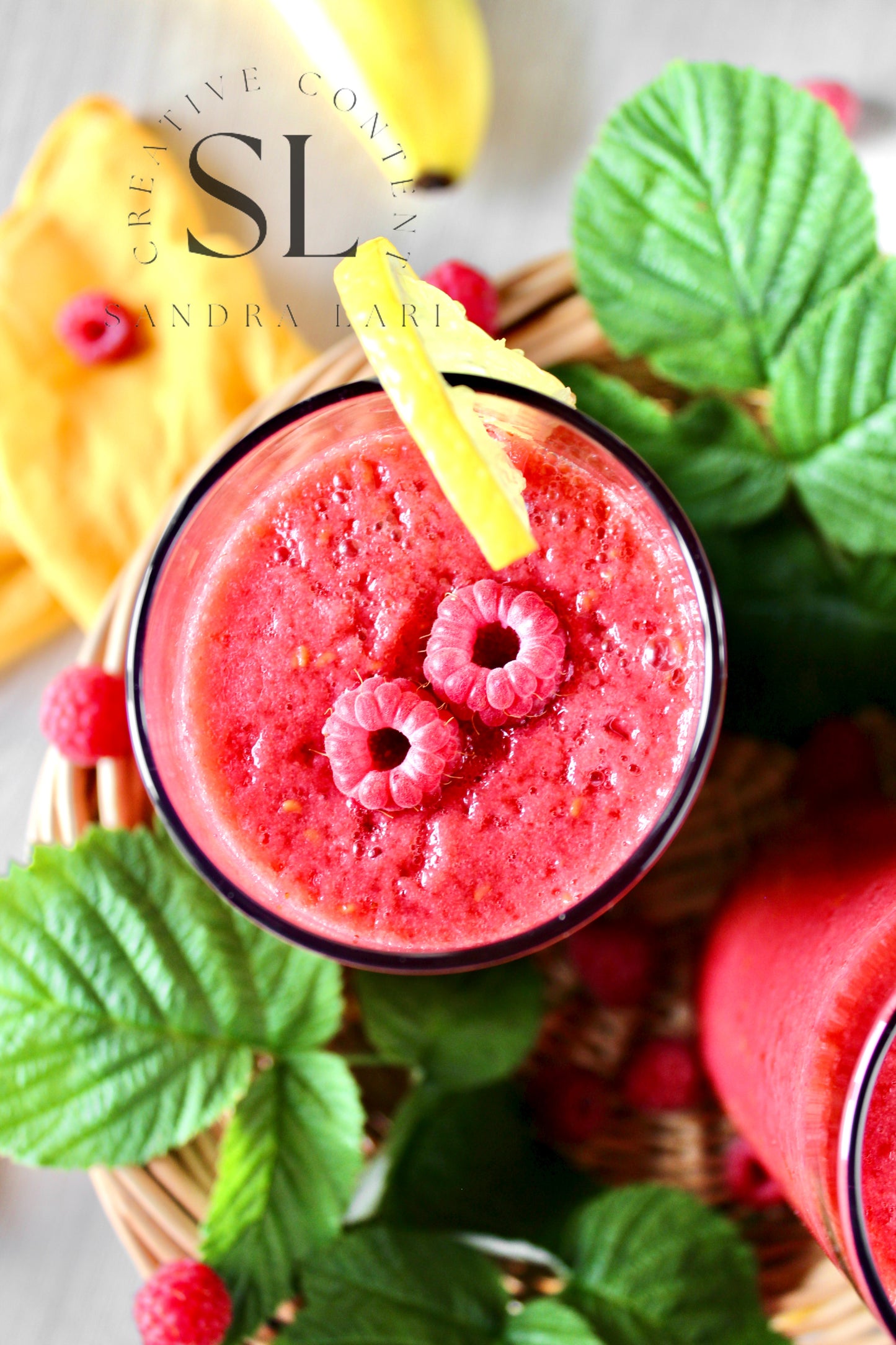Raw Vegan Raspberry-Lemon Smoothie - Set 3 of 4