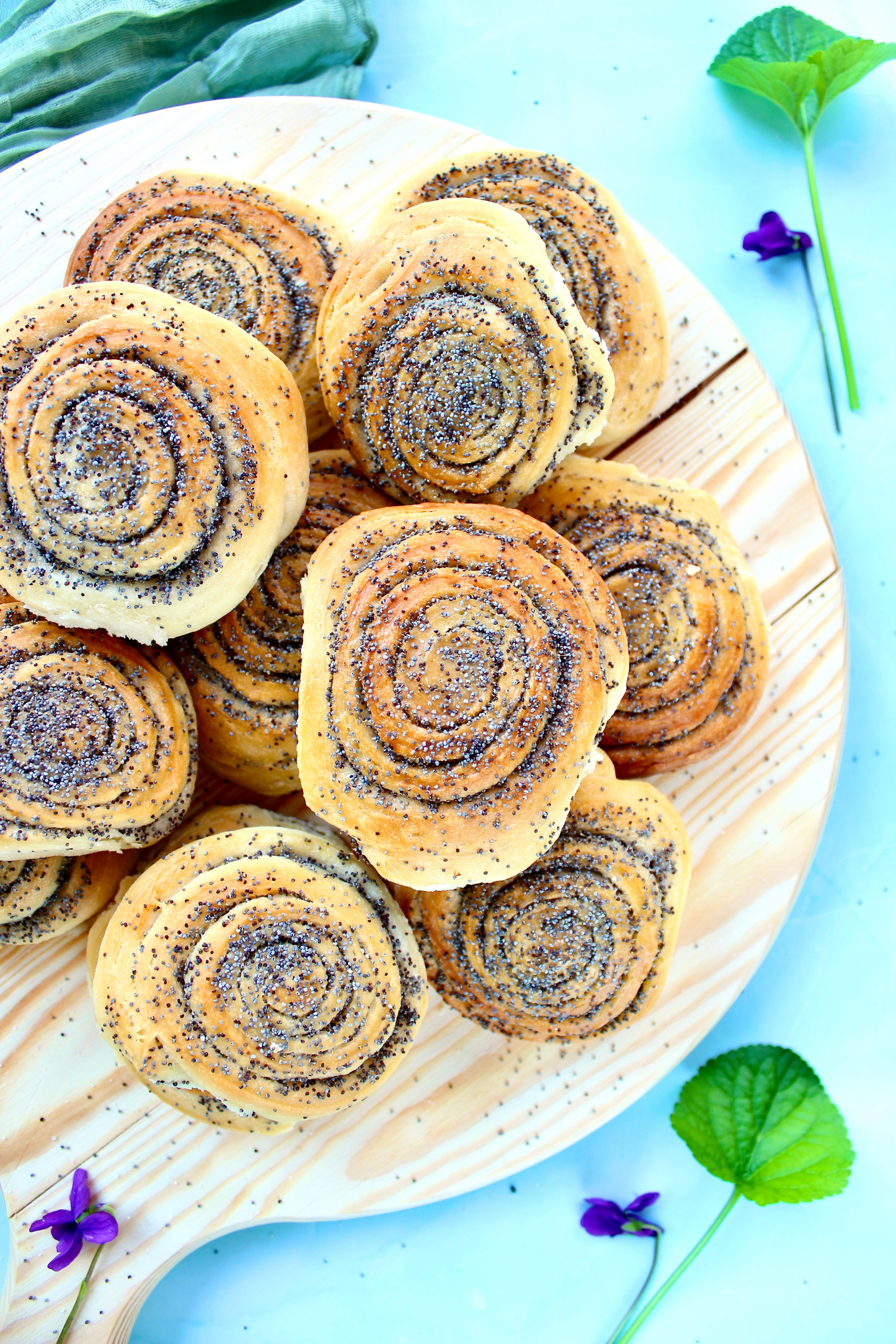 Poppy Seed Rolls with Mother Yeast - Set 1 of 3