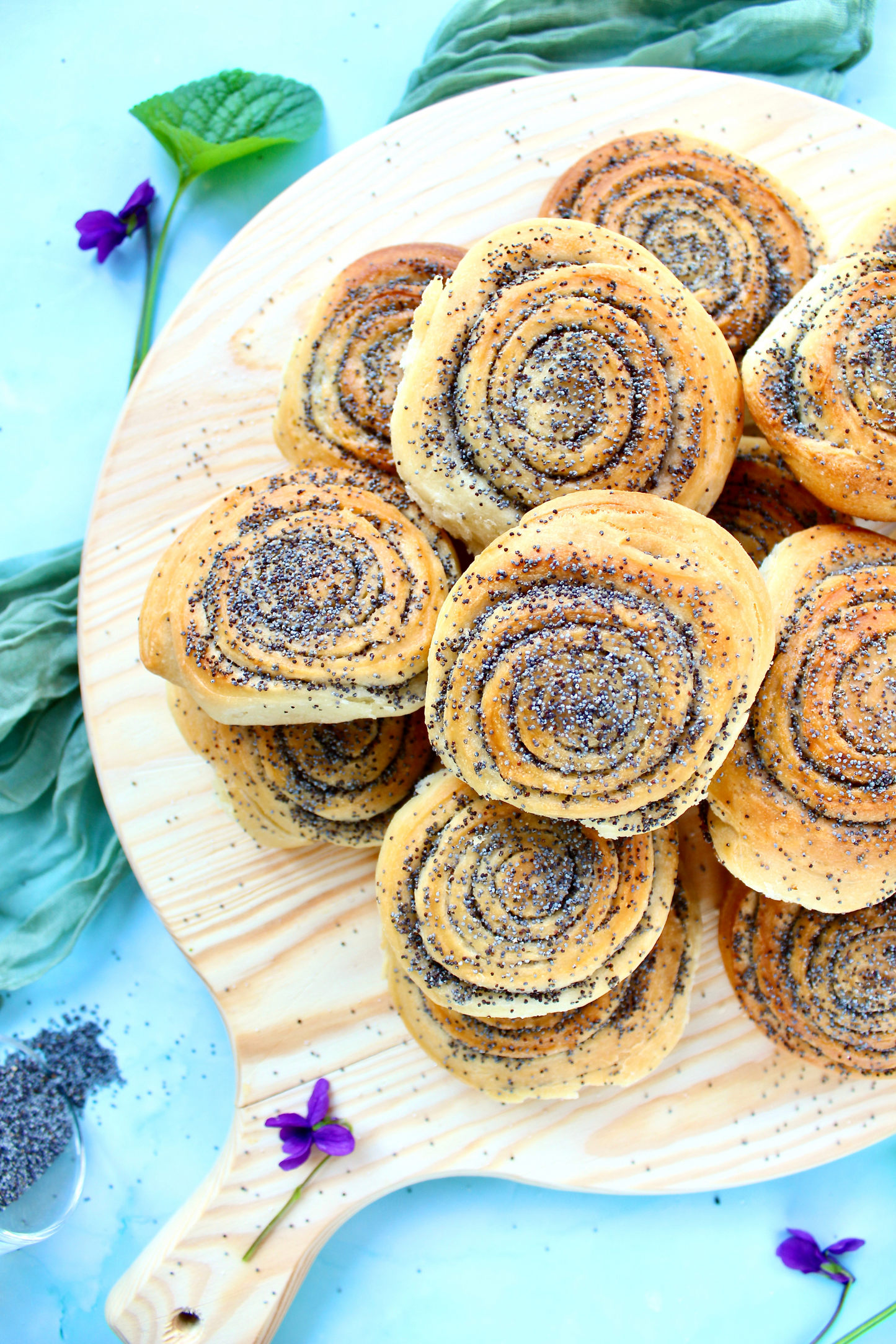 Poppy Seed Rolls with Mother Yeast - Set 1 of 3