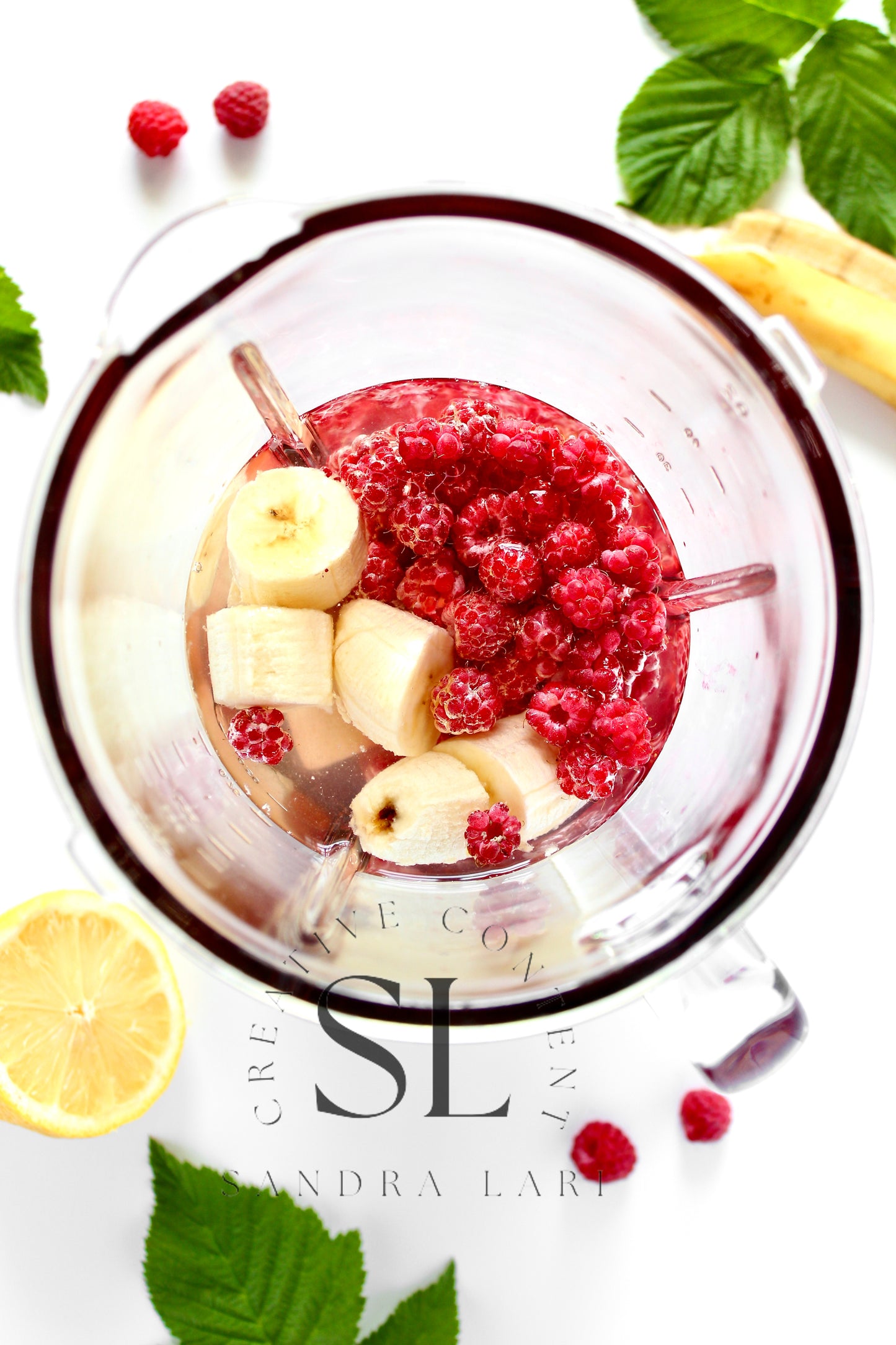 Raw Vegan Raspberry-Lemon Smoothie - Set 2 of 4
