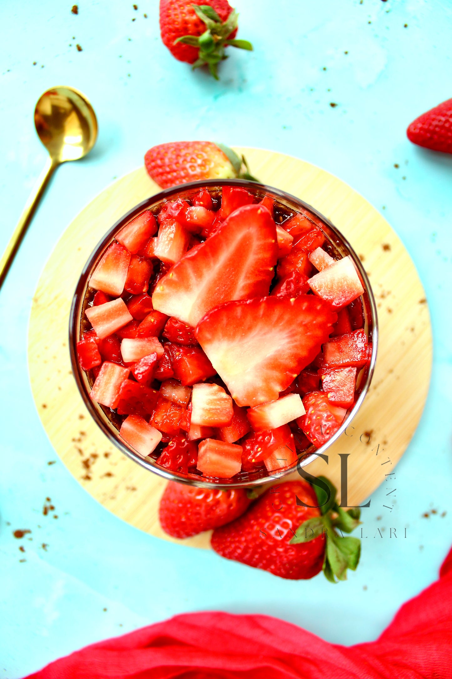 Raw Strawberry & Carob Chia Pudding - Set 1 of 3