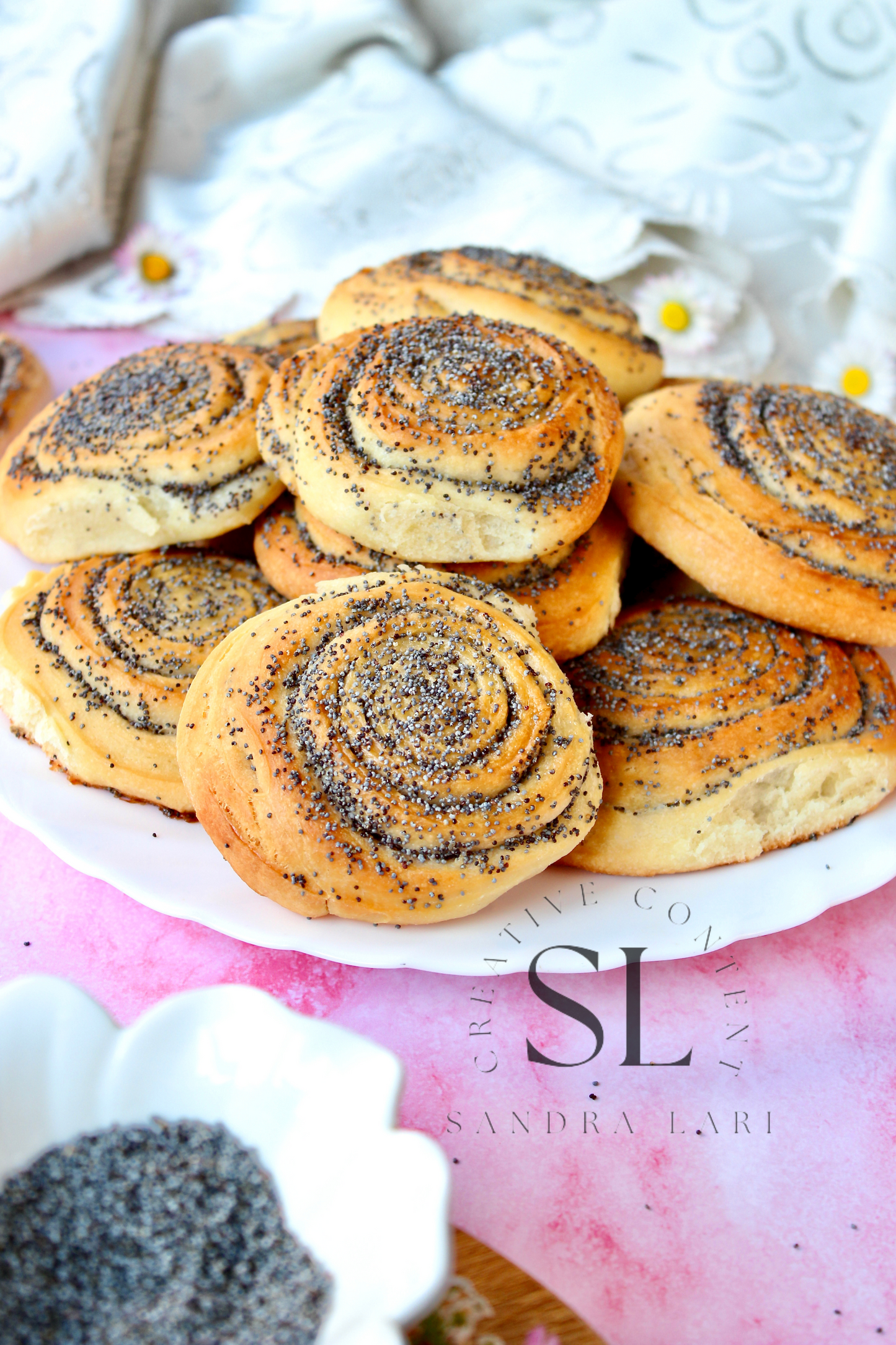 Poppy Seed Rolls with Mother Yeast - Set 2 of 3