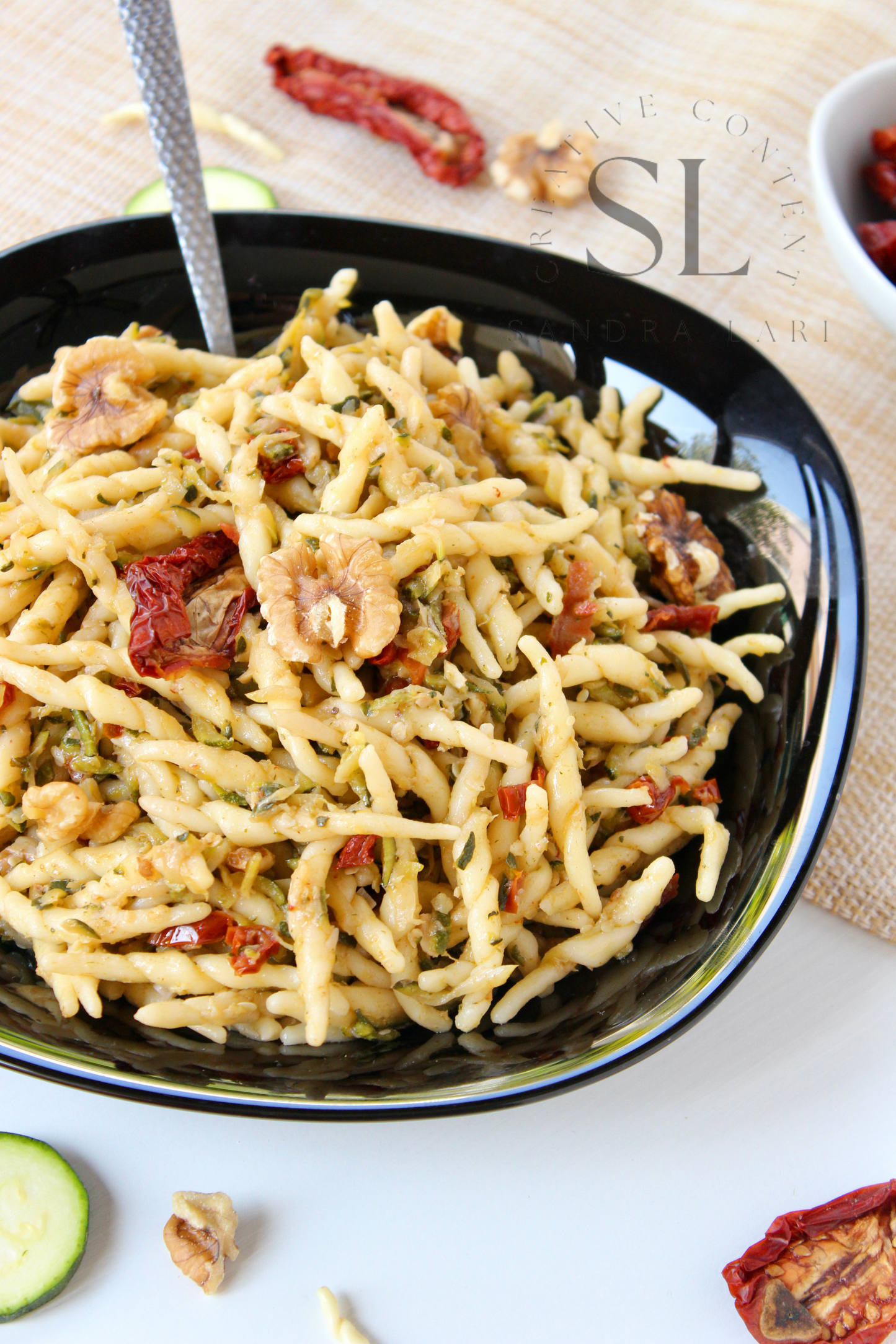 Vegan Pasta with Zucchine, Dry Tomatoes and Walnuts - Set 2 of 3