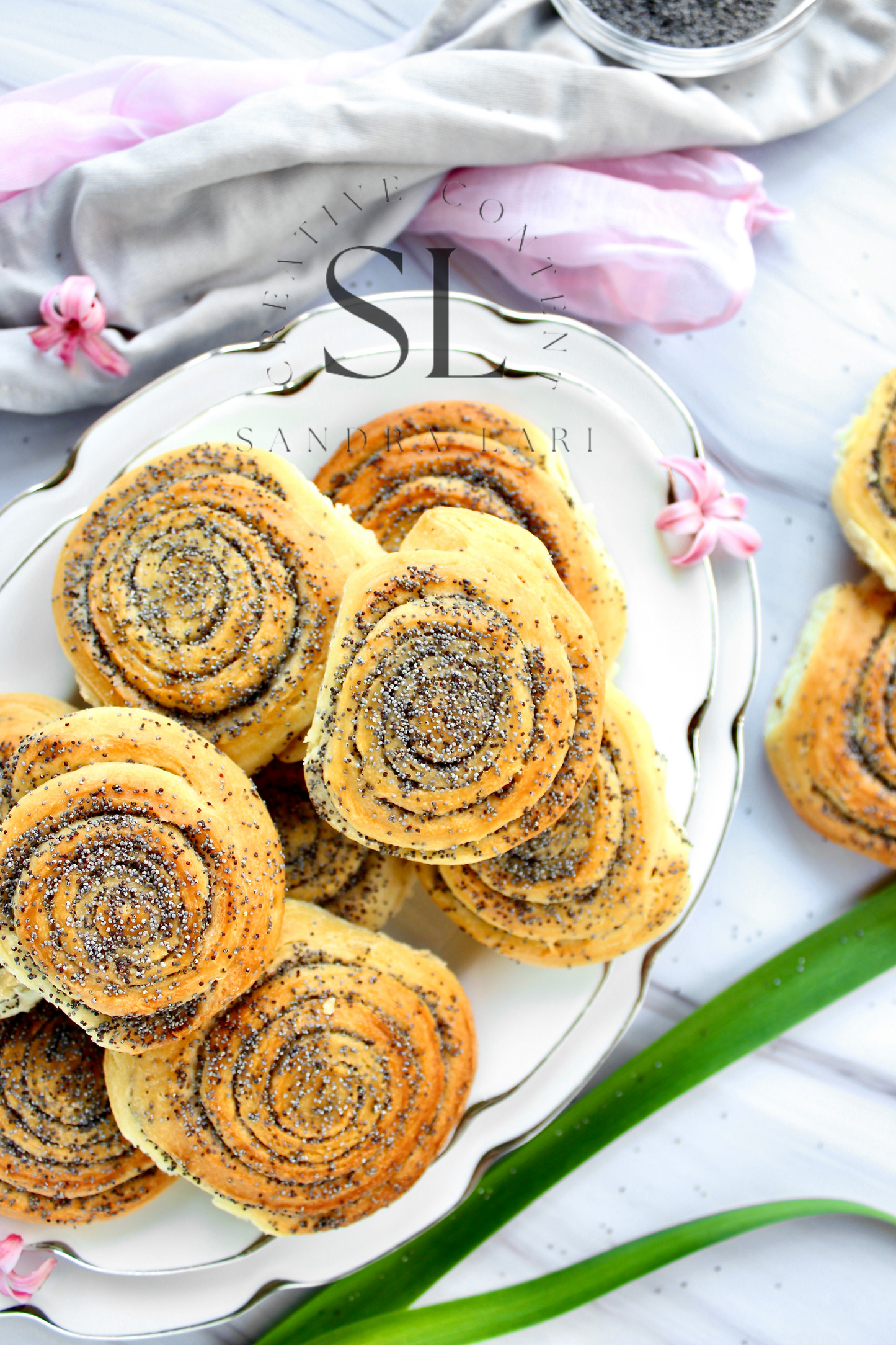 Poppy Seed Rolls with Mother Yeast - Set 3 of 3