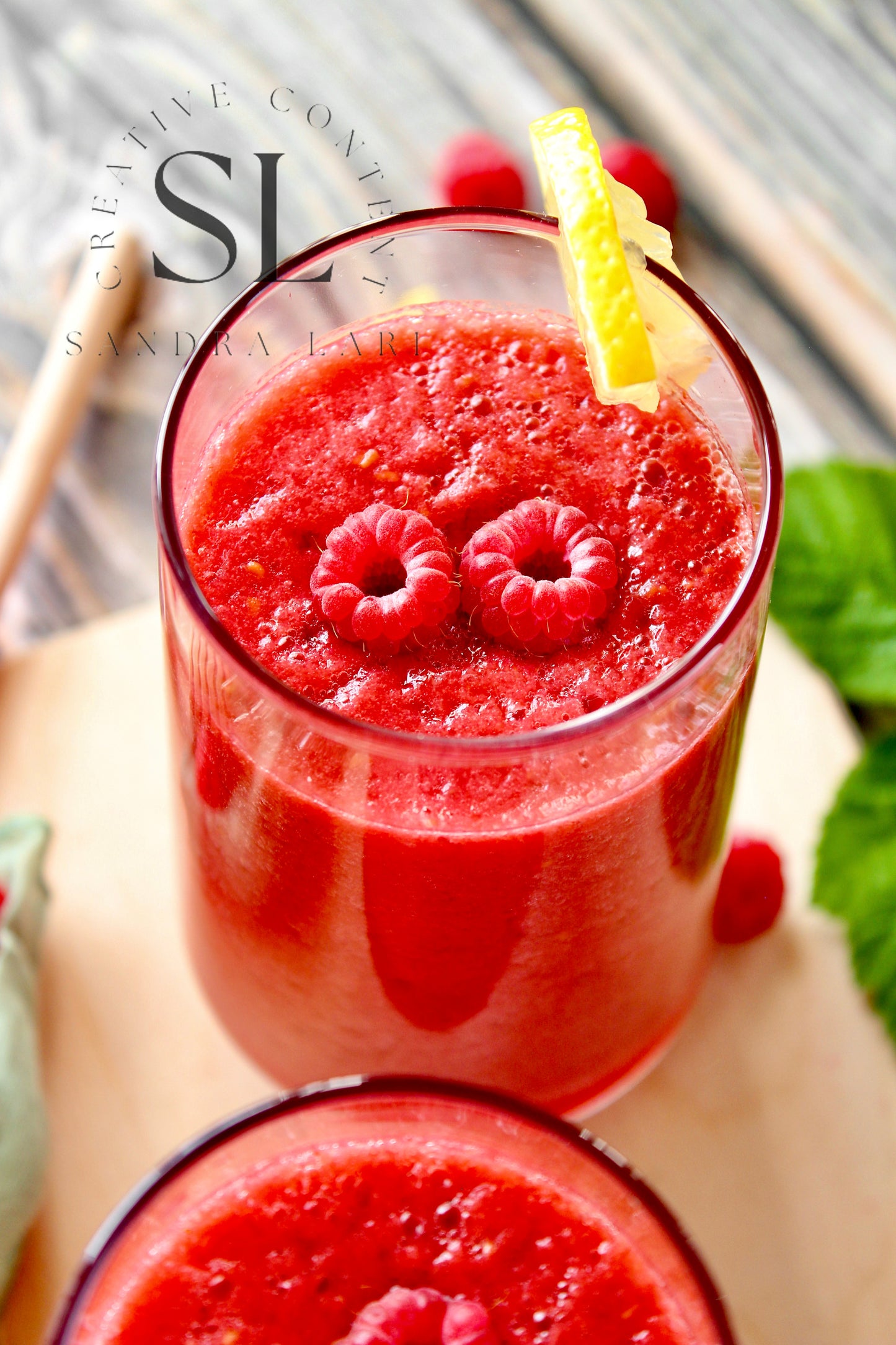 Raw Vegan Raspberry-Lemon Smoothie - Set 2 of 4